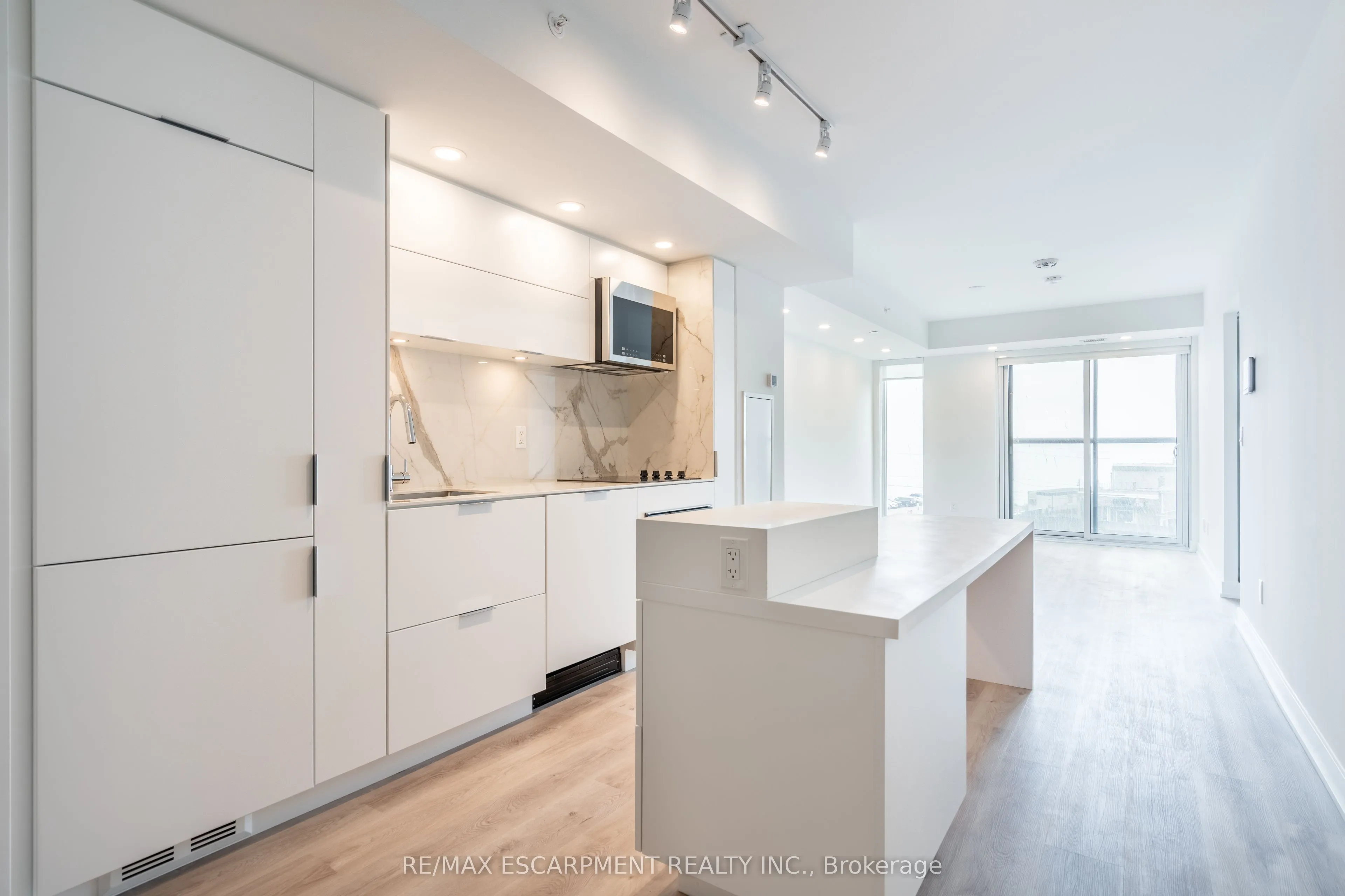370 Martha Street, #309