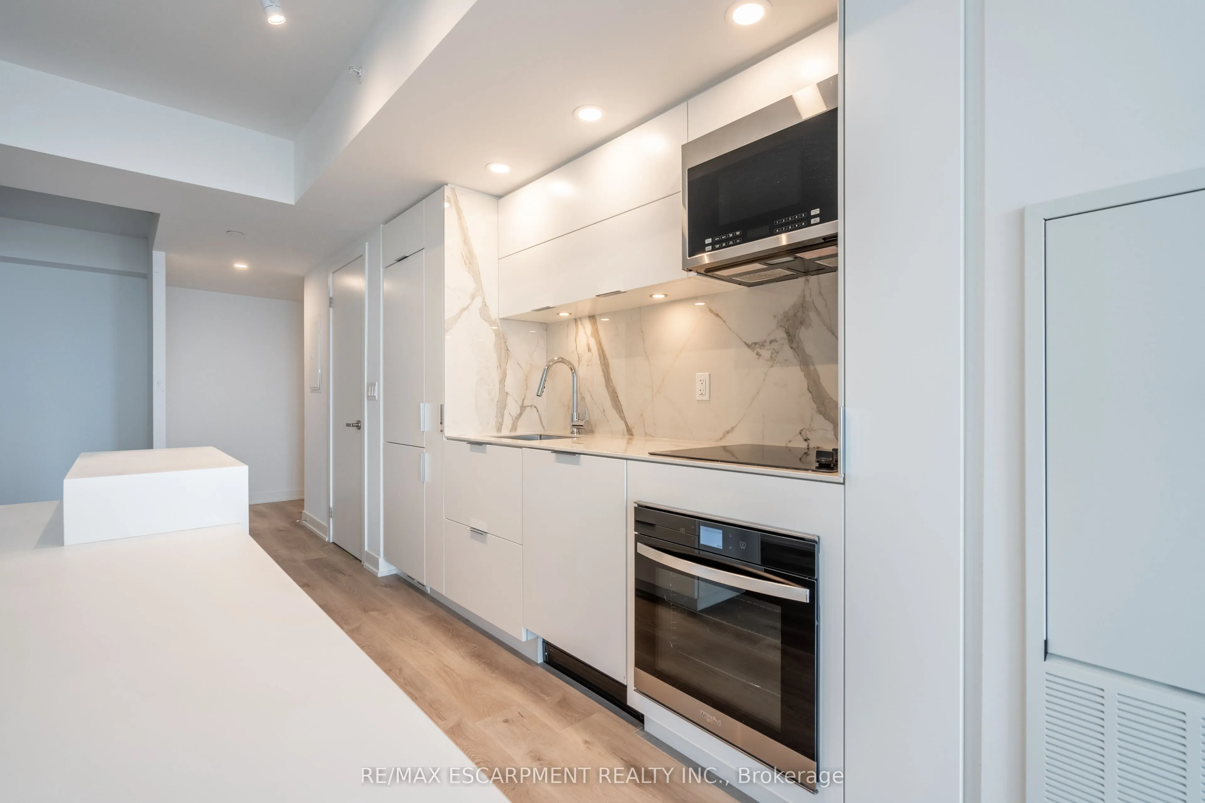 370 Martha Street, #309