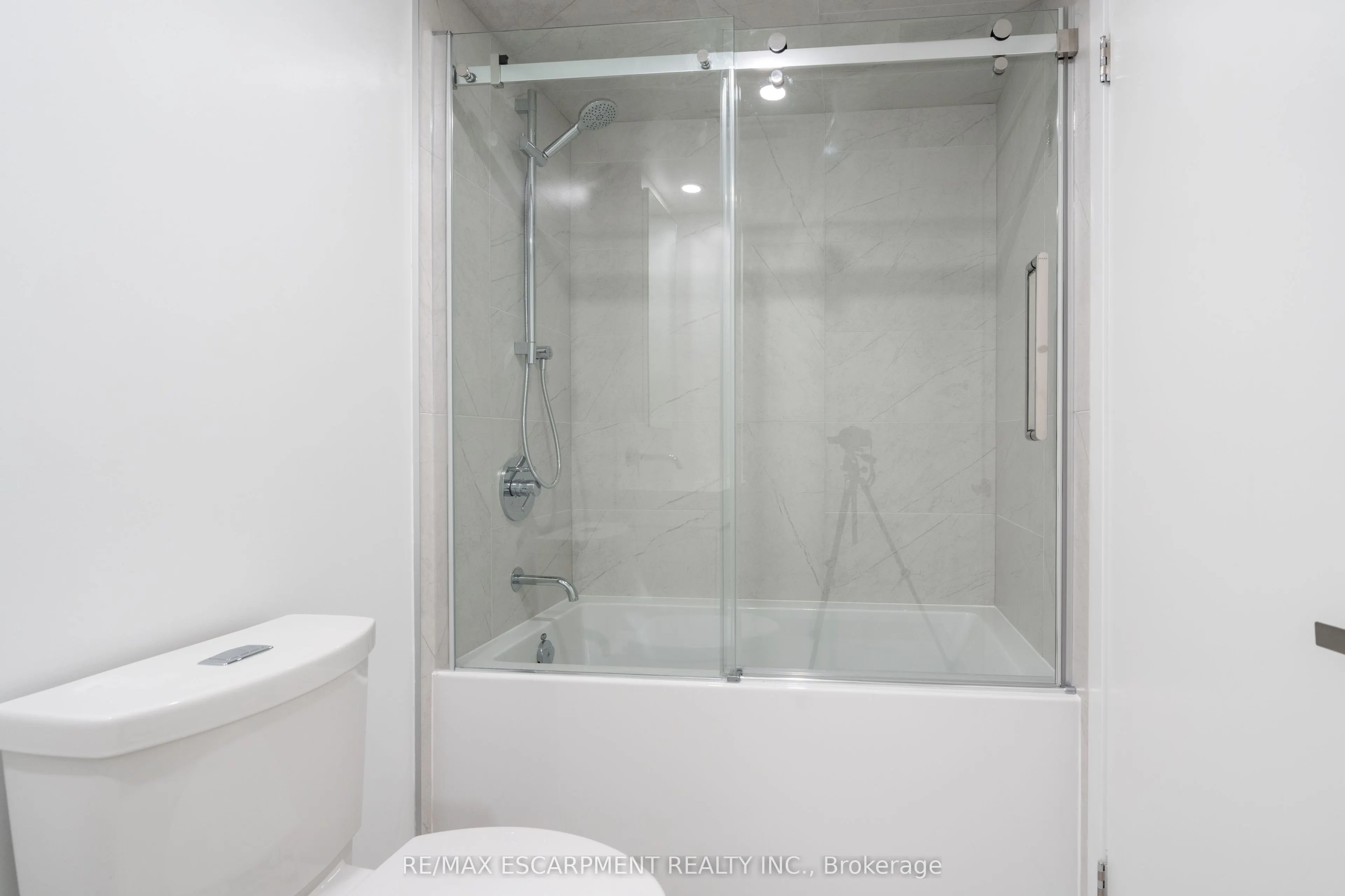 370 Martha Street, #309