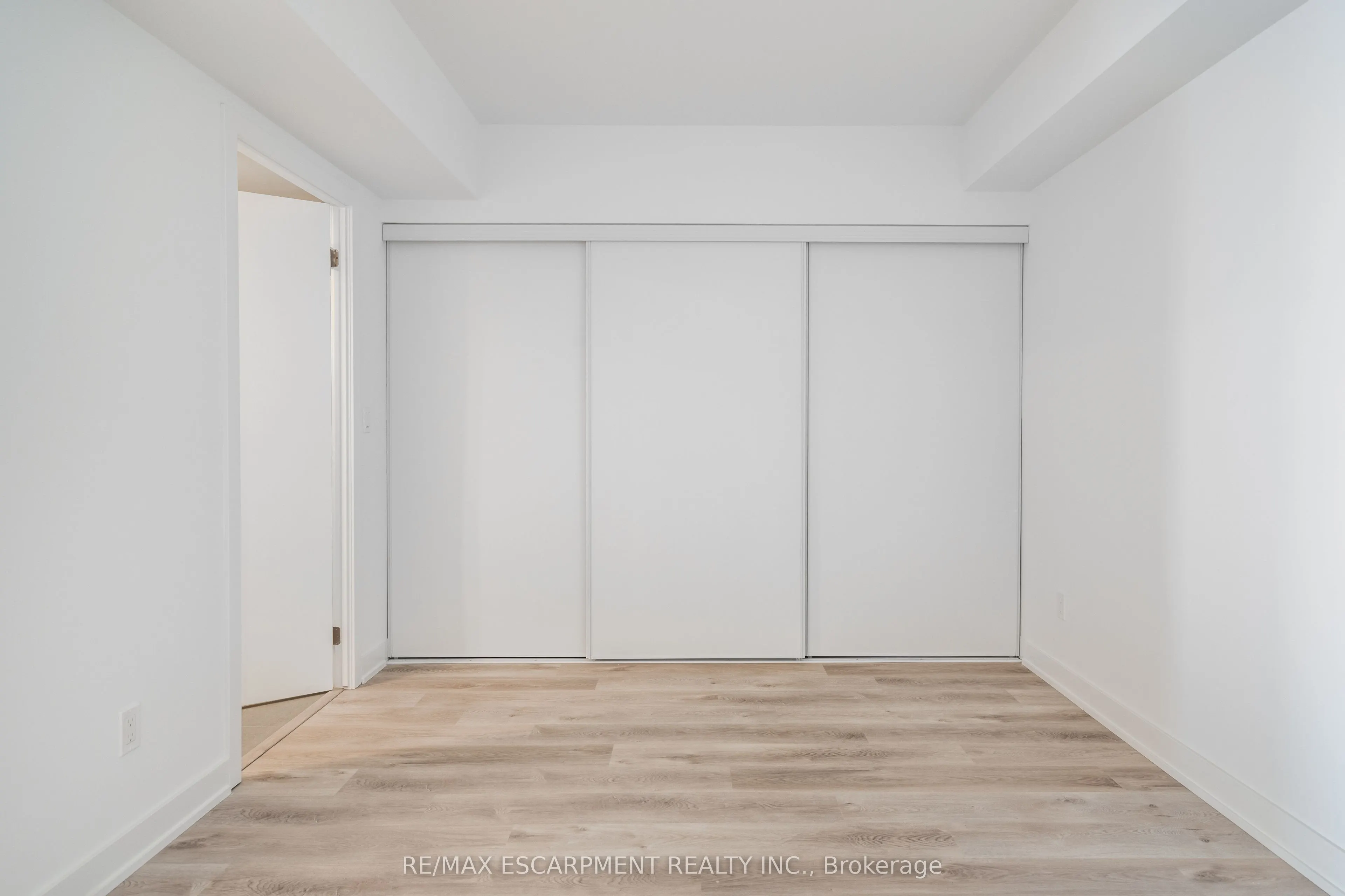 370 Martha Street, #309
