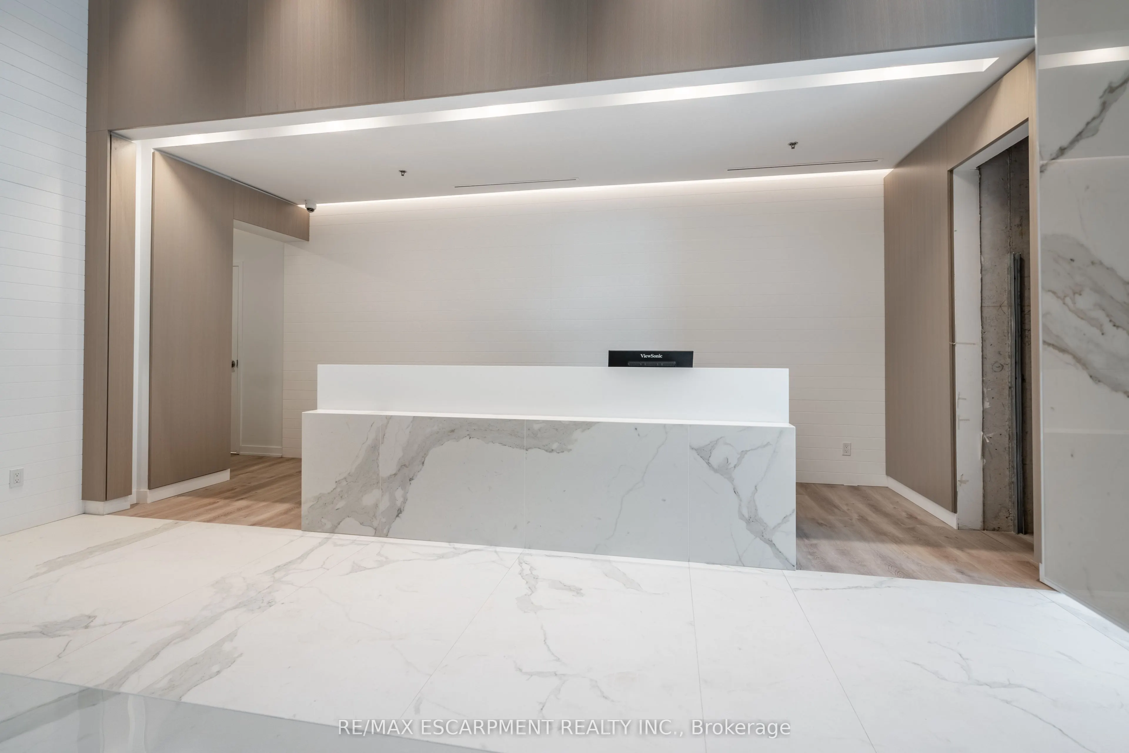 370 Martha Street, #309