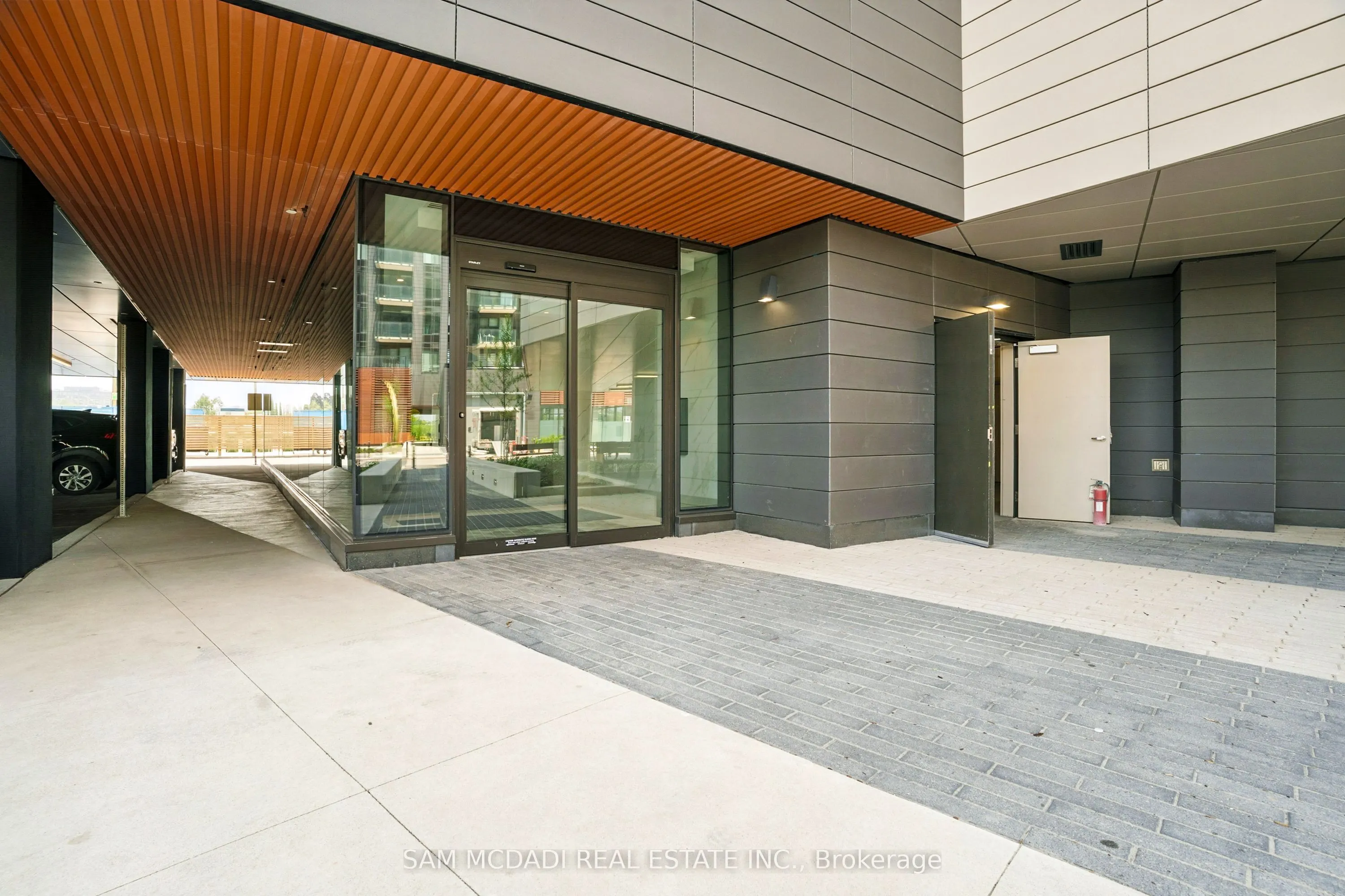 3006 William Cutmore Boulevard, #207