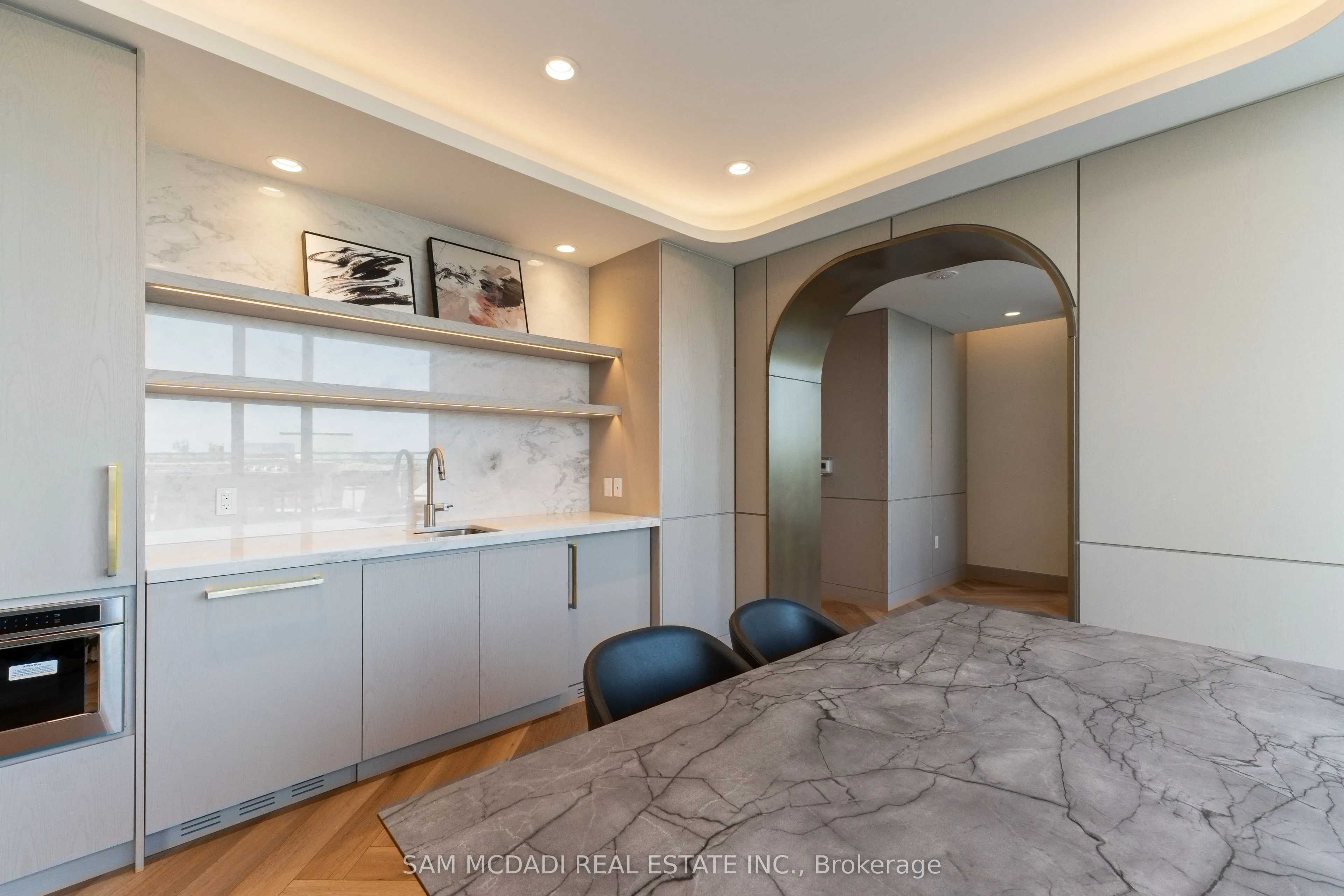 3006 William Cutmore Boulevard, #207