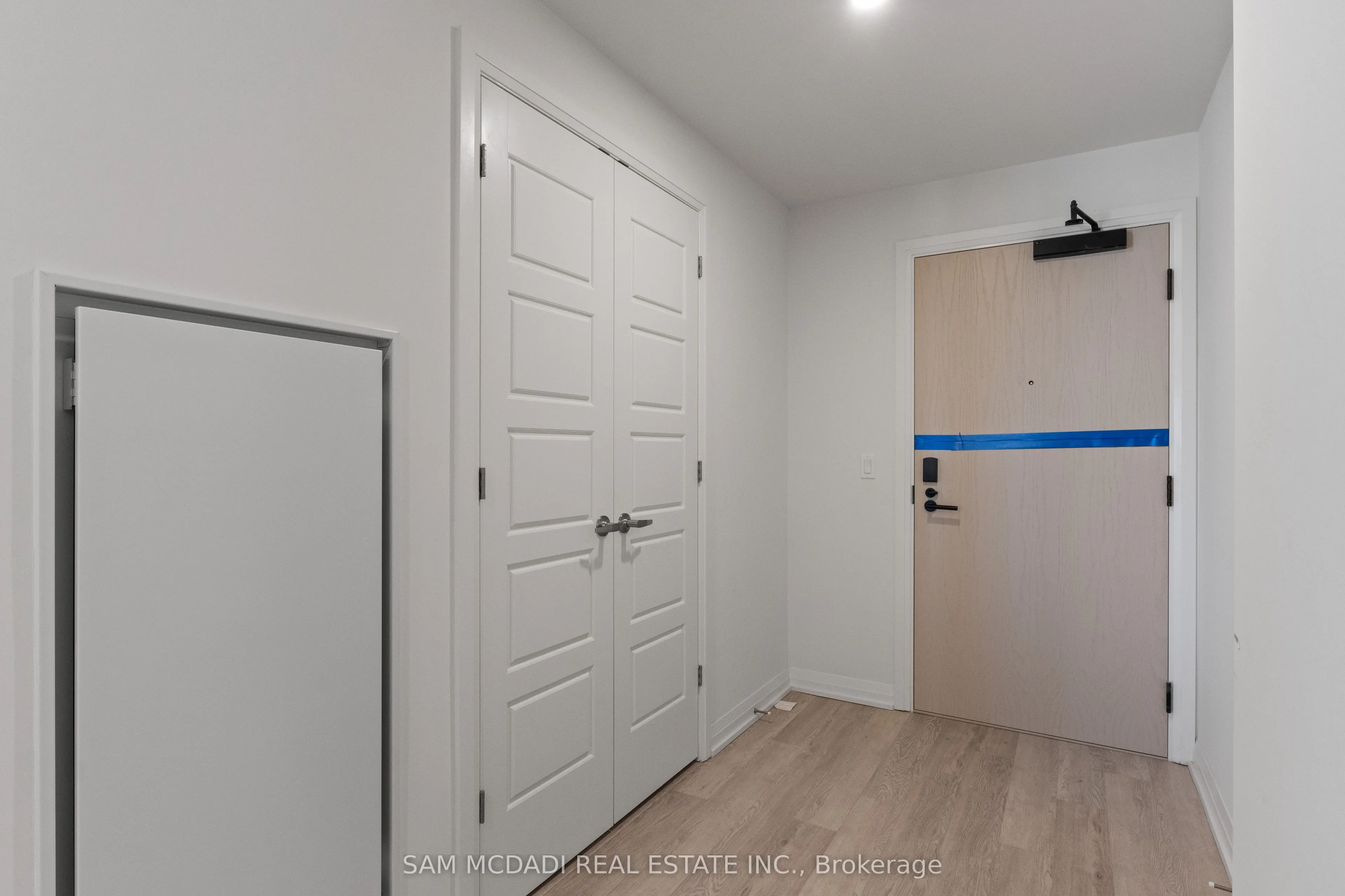 3006 William Cutmore Boulevard, #207