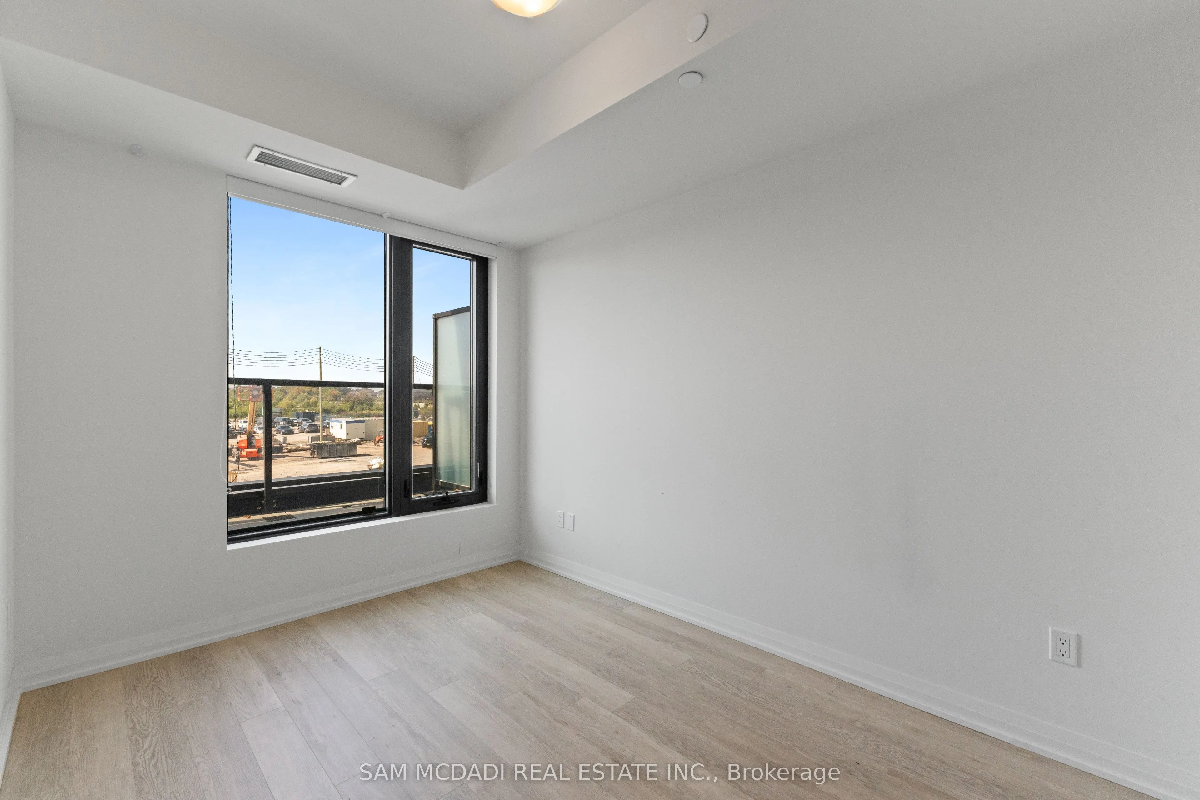 3006 William Cutmore Boulevard, #207