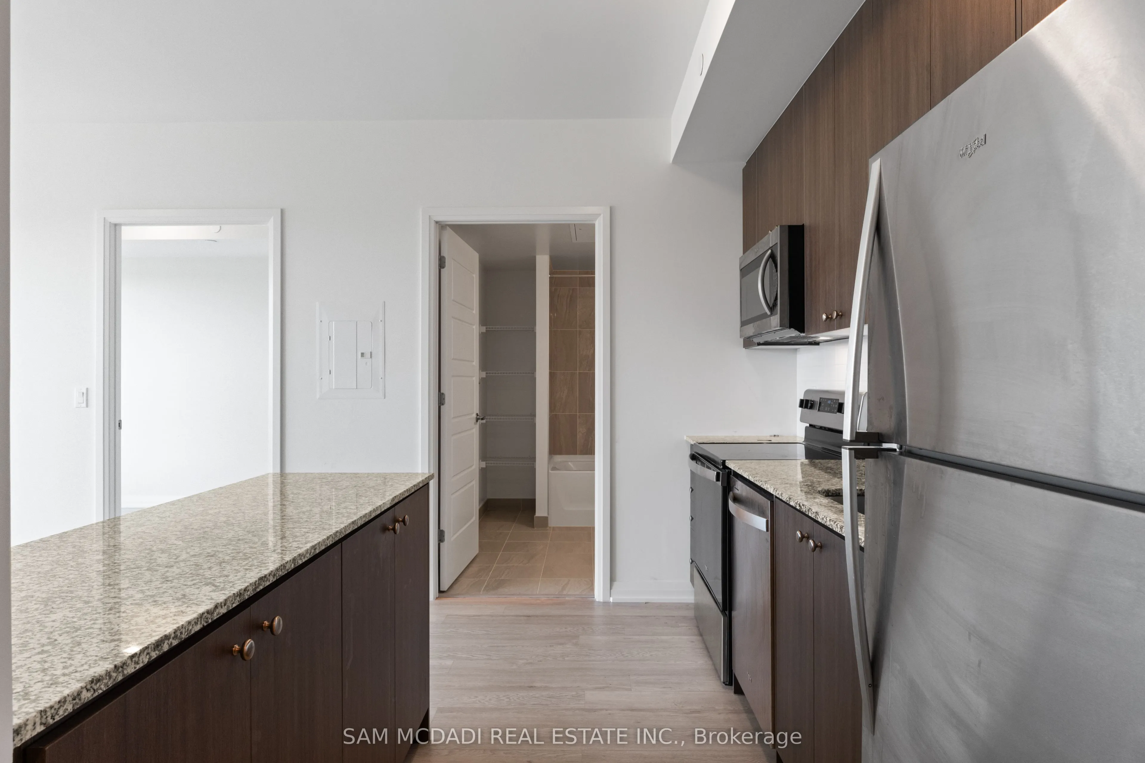 3006 William Cutmore Boulevard, #207