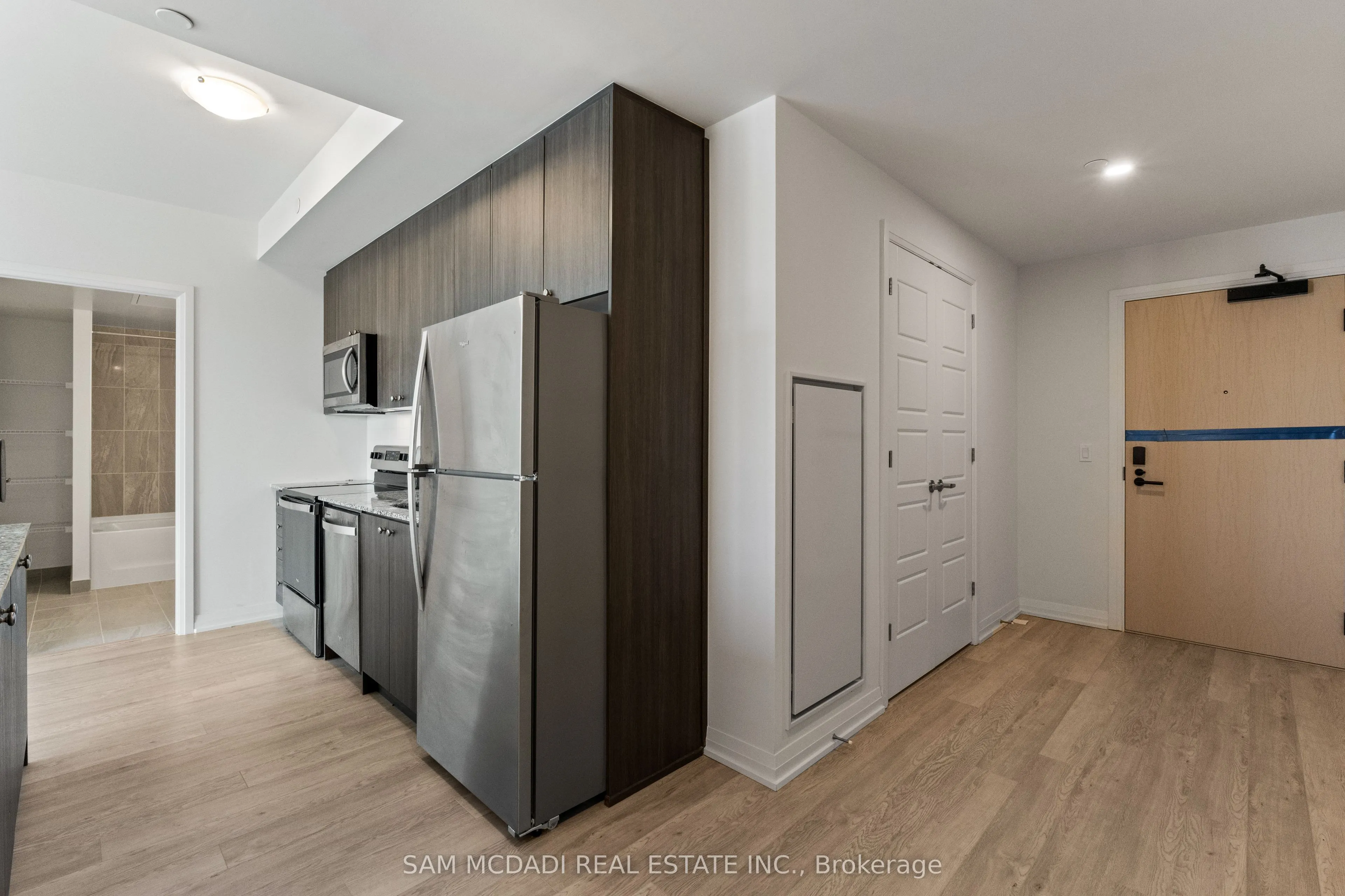 3006 William Cutmore Boulevard, #207