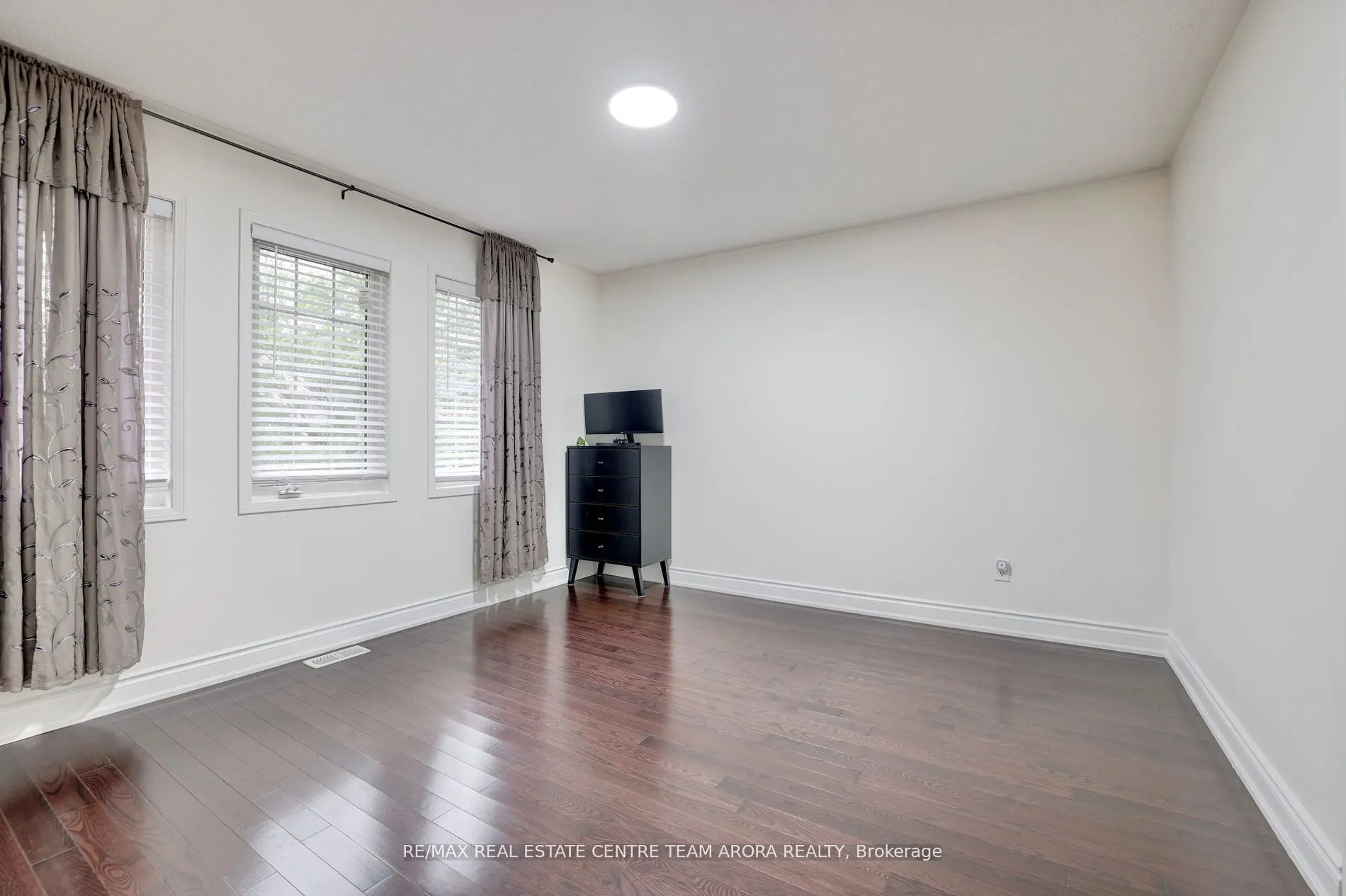 329 Brisdale Drive