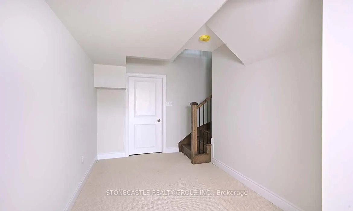 1300 Anthonia Trail