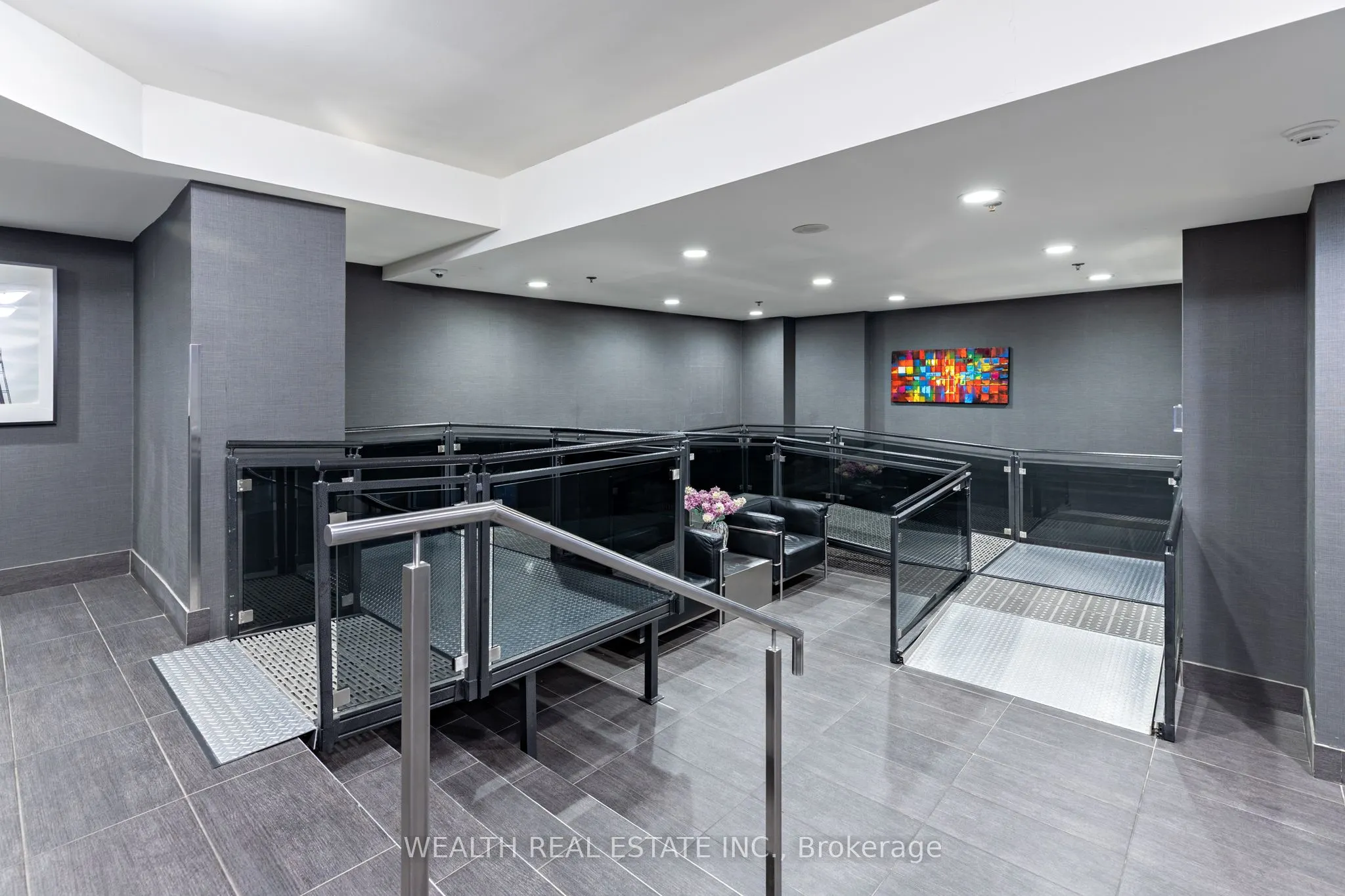 816 Lansdowne Avenue, #310