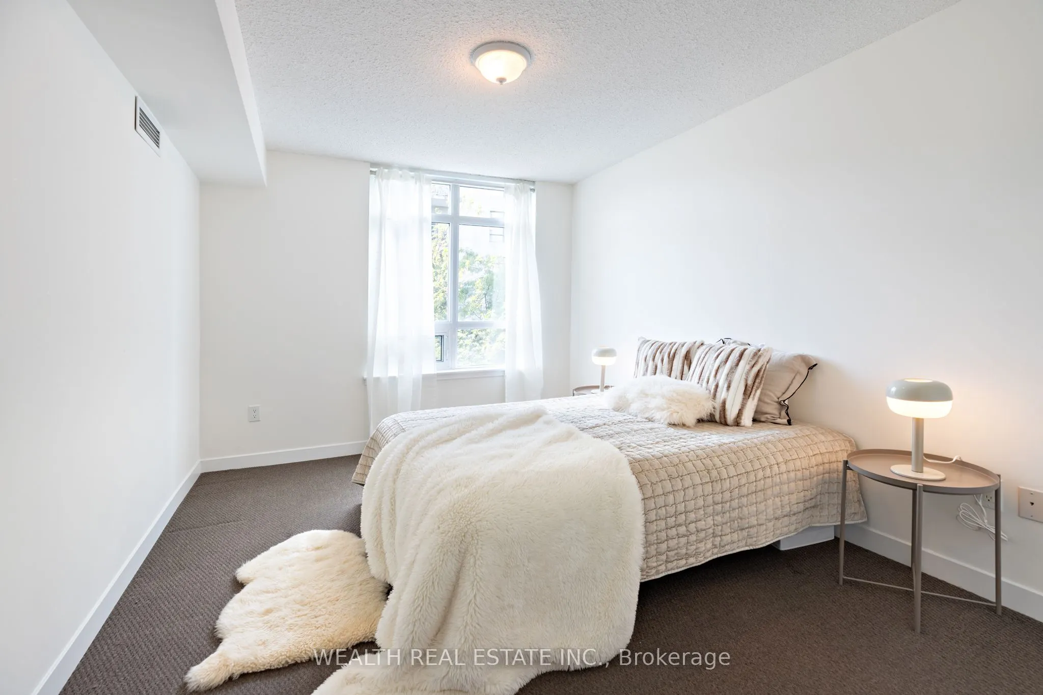 816 Lansdowne Avenue, #310