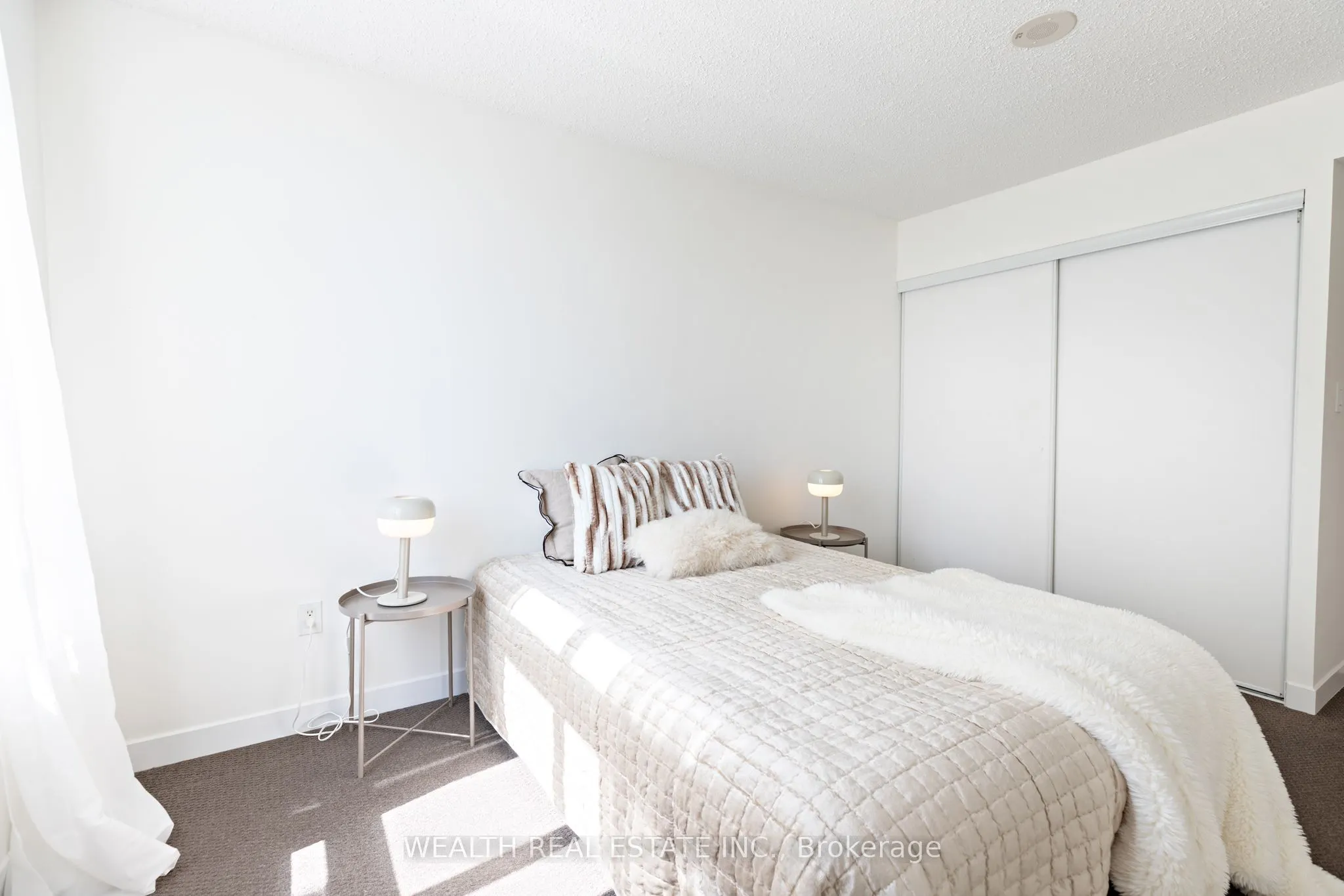 816 Lansdowne Avenue, #310