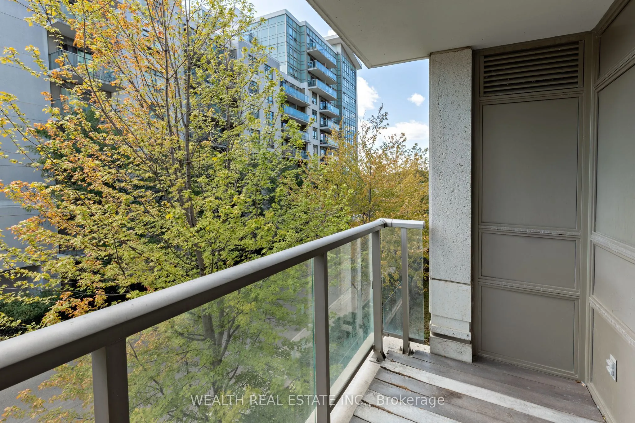 816 Lansdowne Avenue, #310