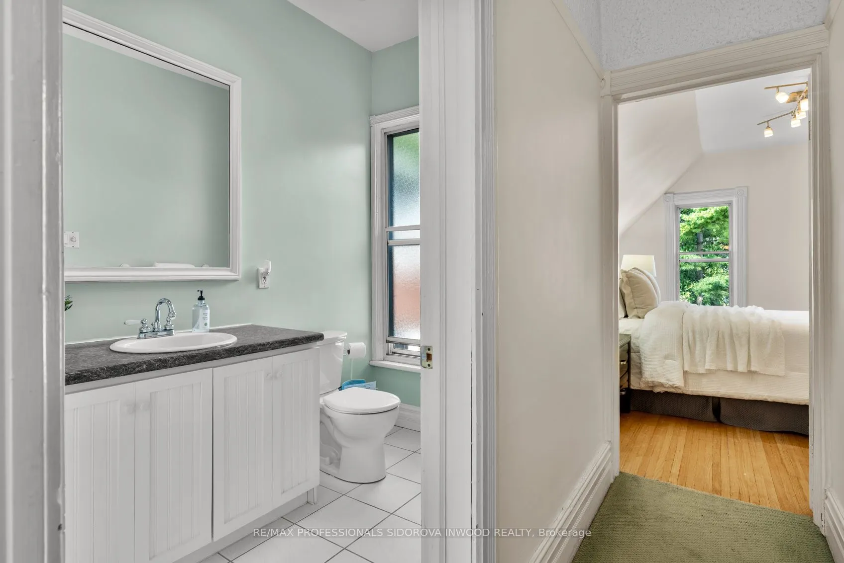 279 Evelyn Avenue