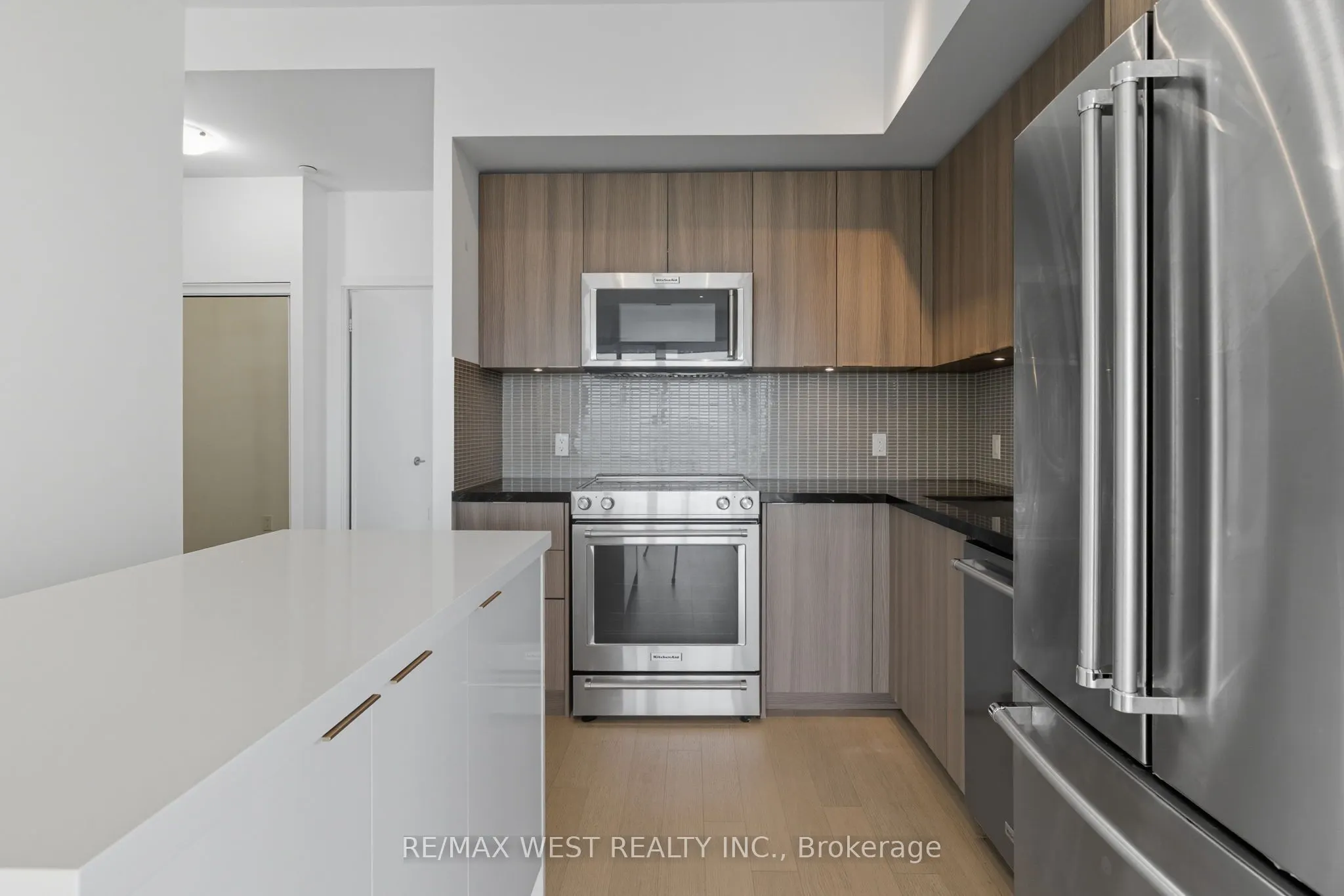 20 Shore Breeze Drive, #702