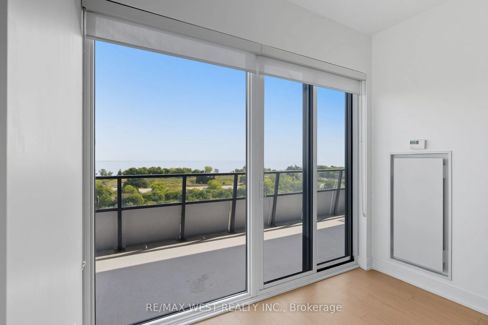 20 Shore Breeze Drive, #702