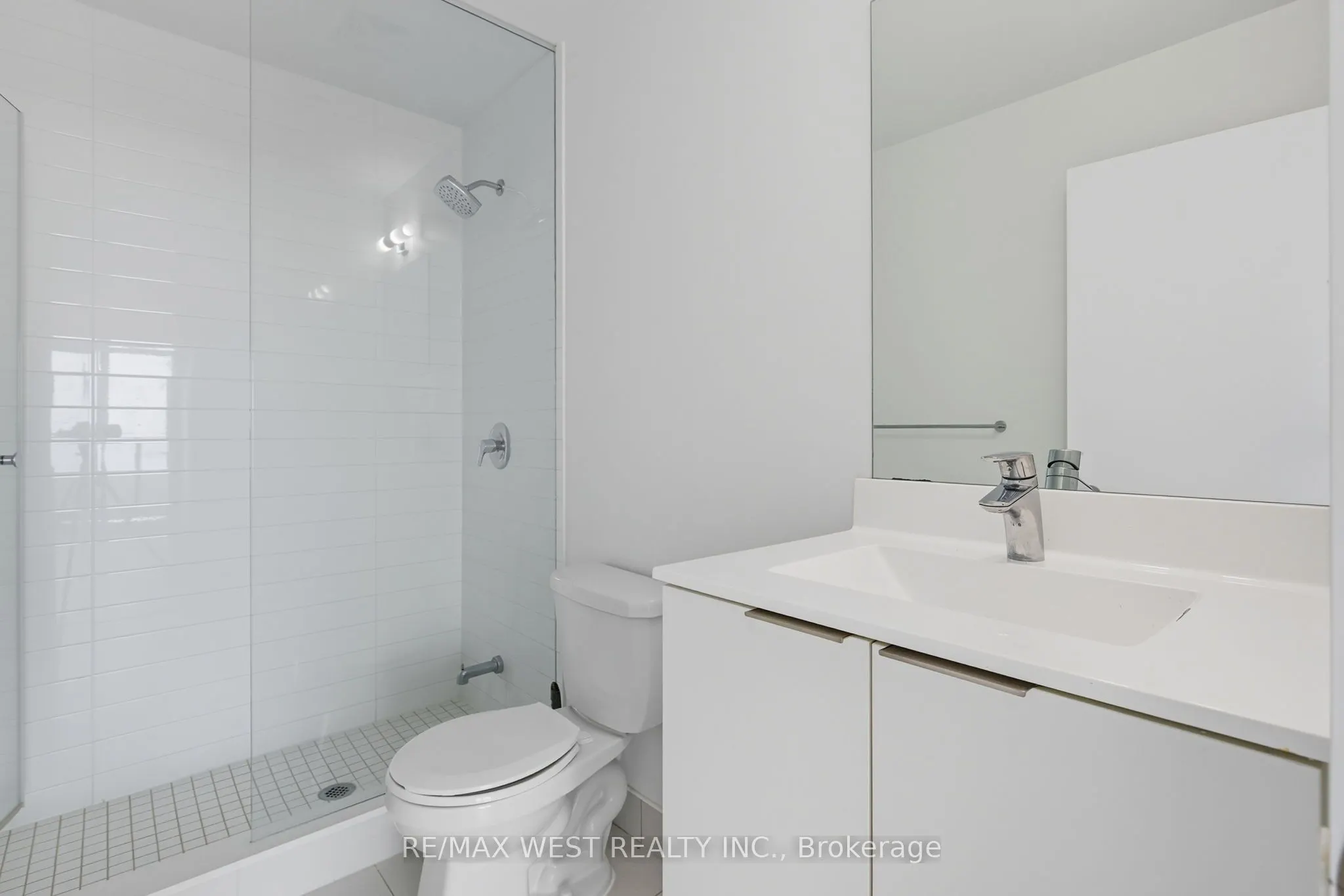 20 Shore Breeze Drive, #702