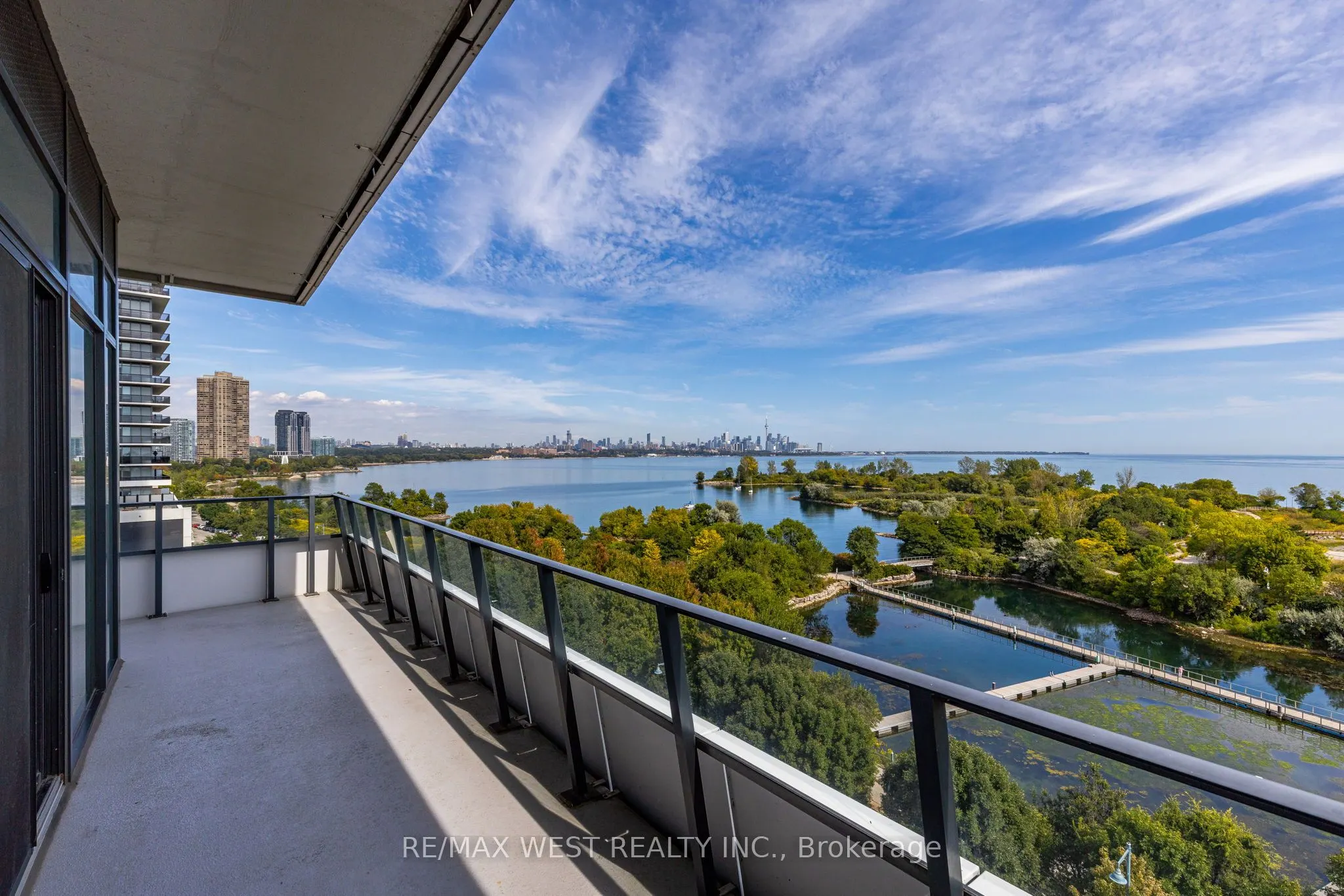20 Shore Breeze Drive, #702