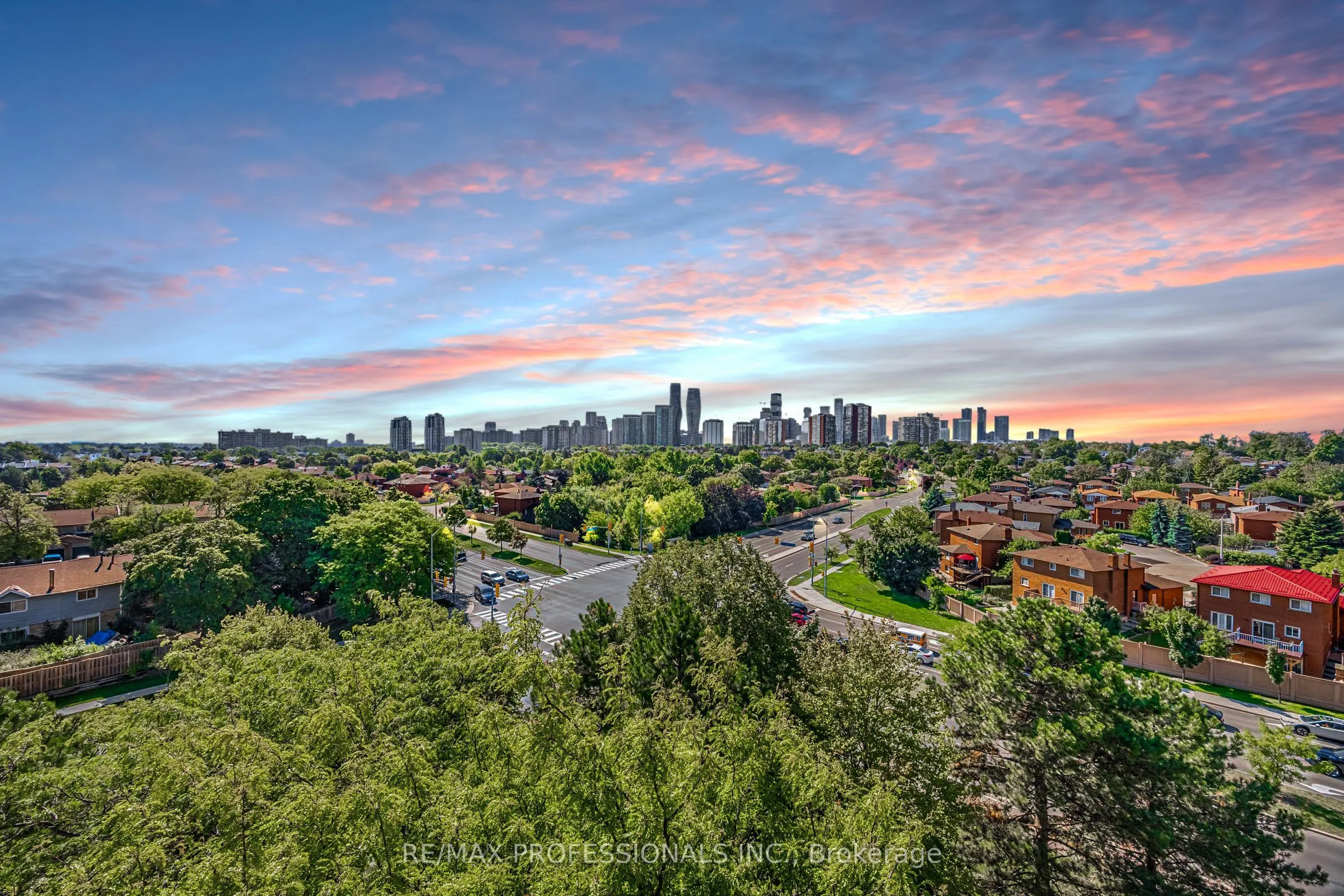 355 Rathburn Road E, #701