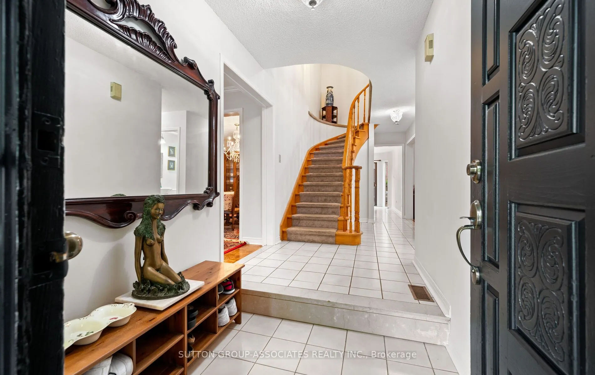 1252 Greenwood Crescent