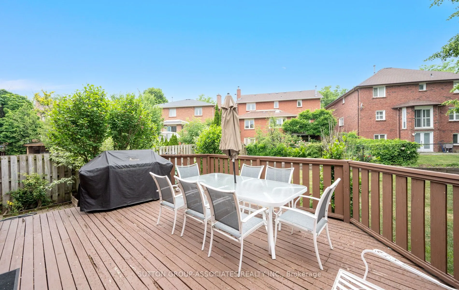 1252 Greenwood Crescent