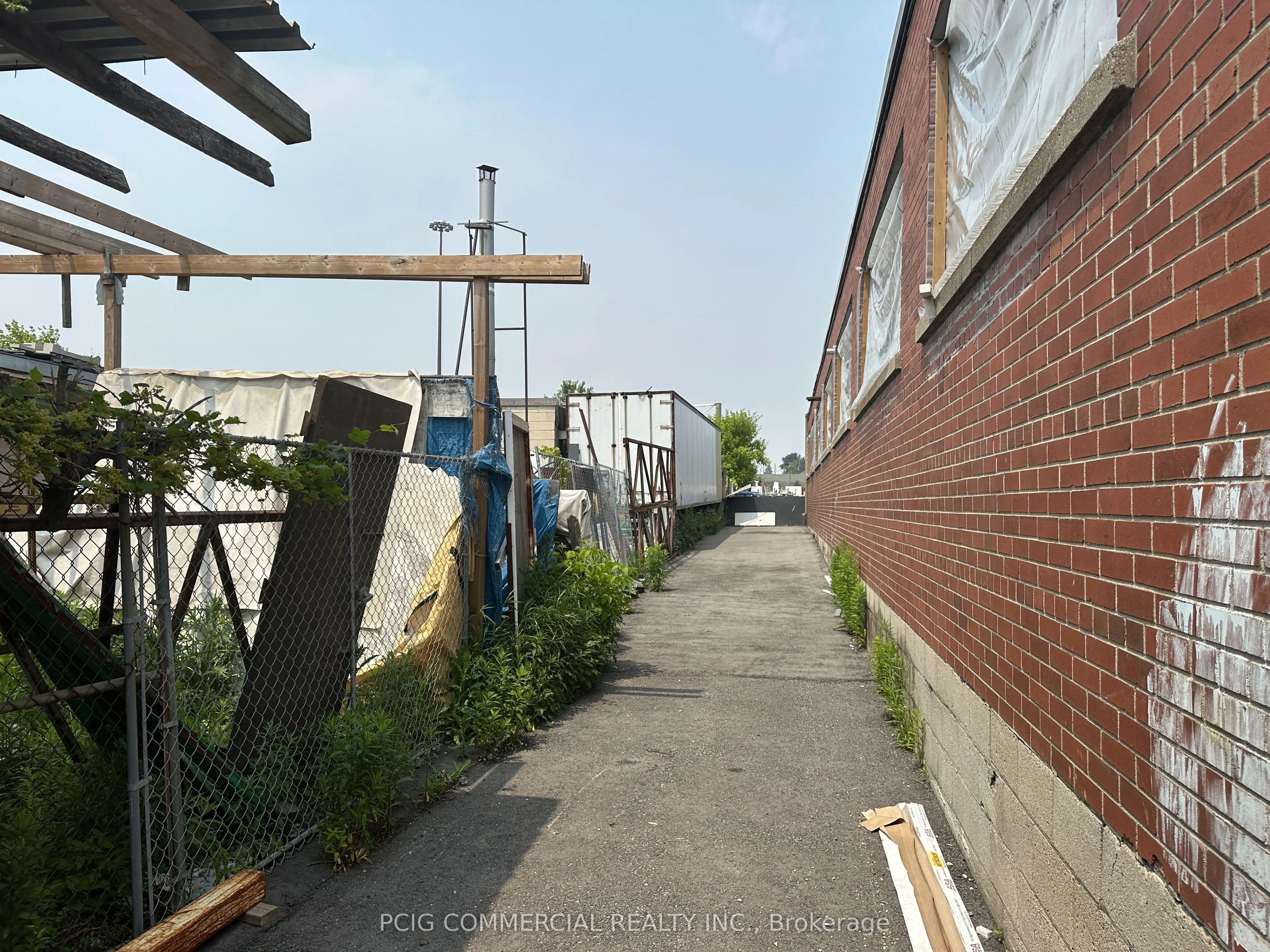 176 Bridgeland Avenue