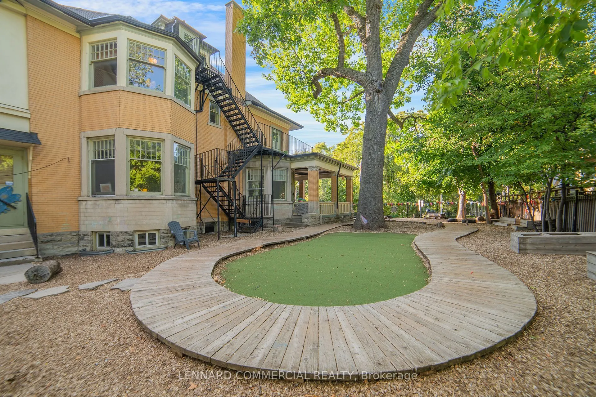 35 High Park Gardens