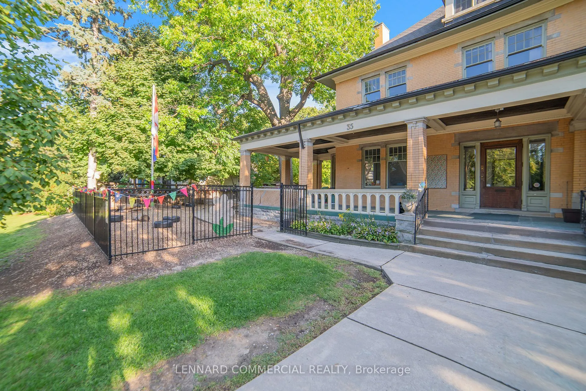 35 High Park Gardens