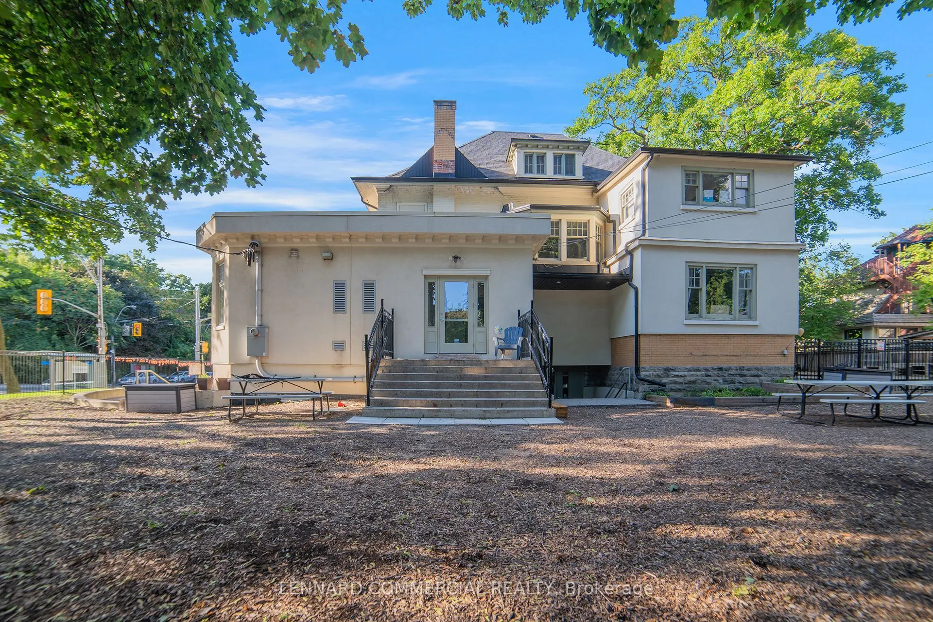 35 High Park Gardens