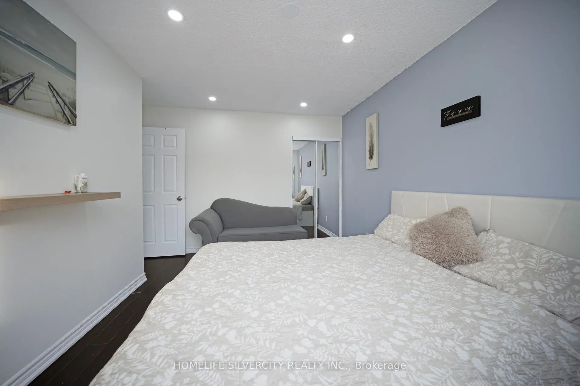 40 Clarridge Court