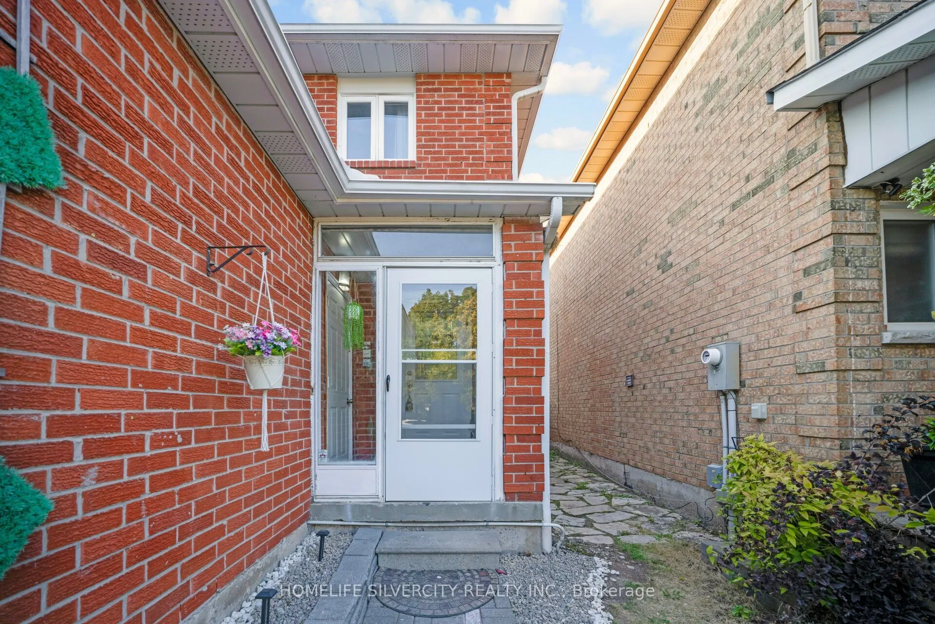 40 Clarridge Court