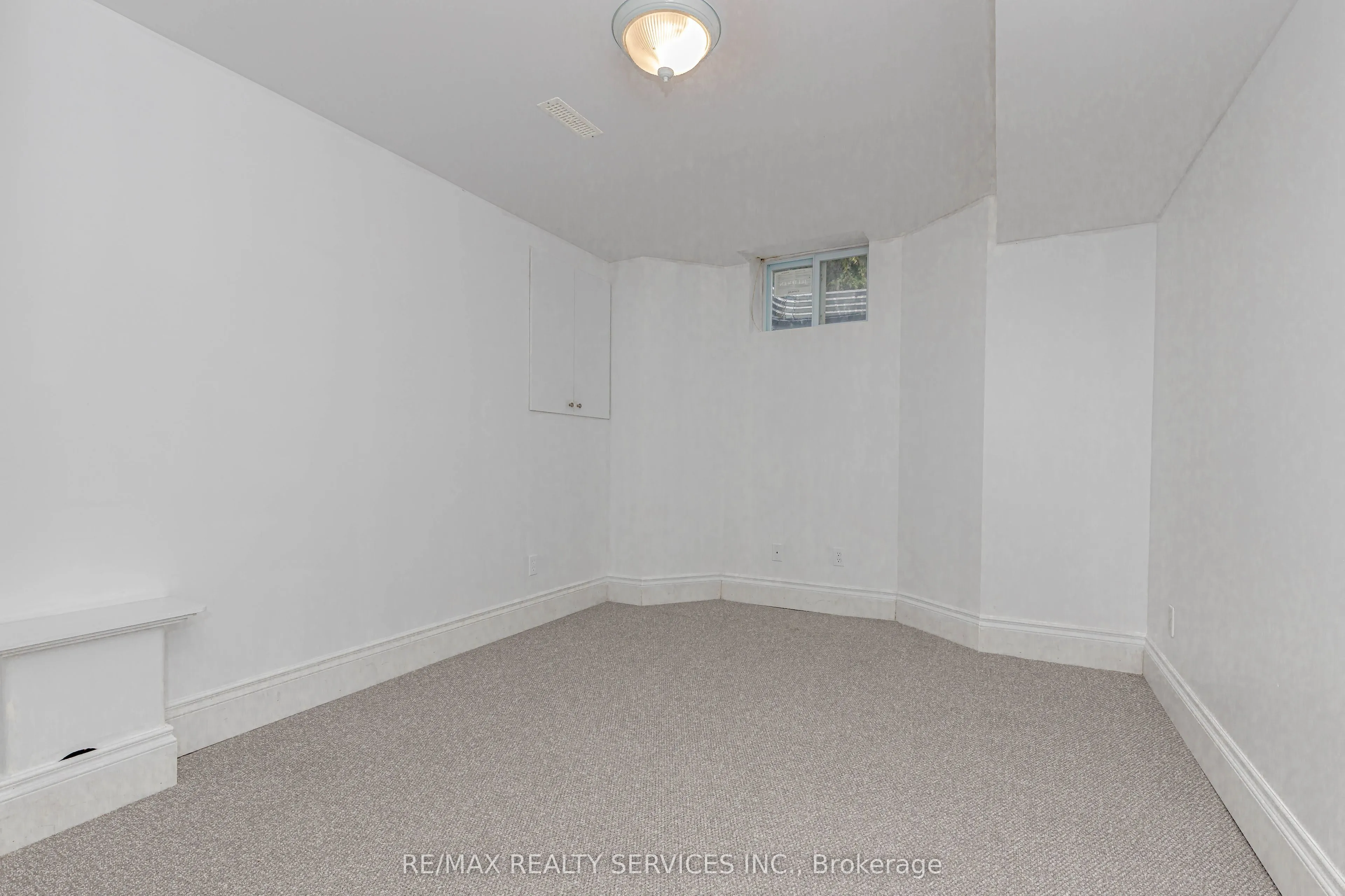 5028 Northern Lights Circle