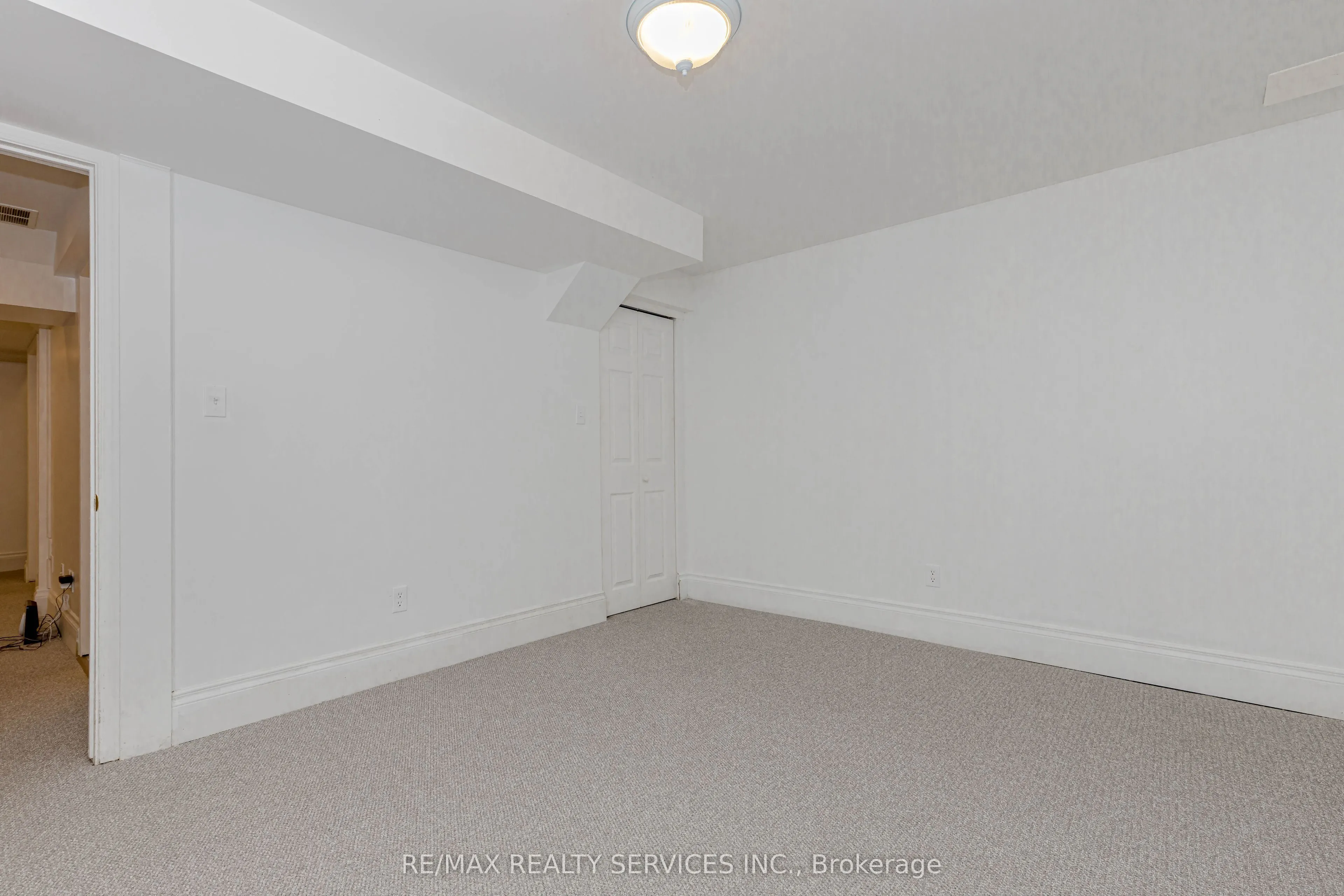 5028 Northern Lights Circle