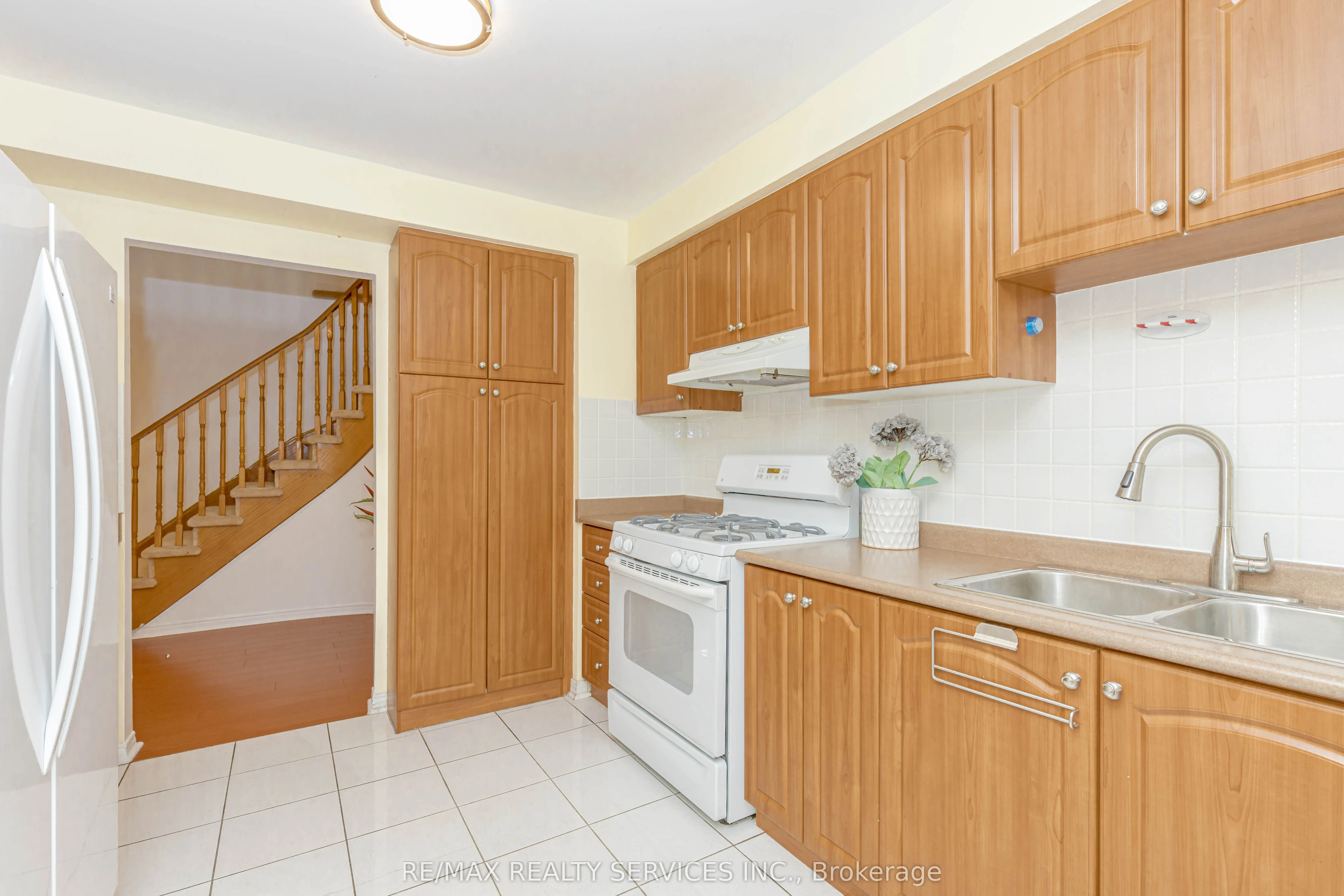 5028 Northern Lights Circle