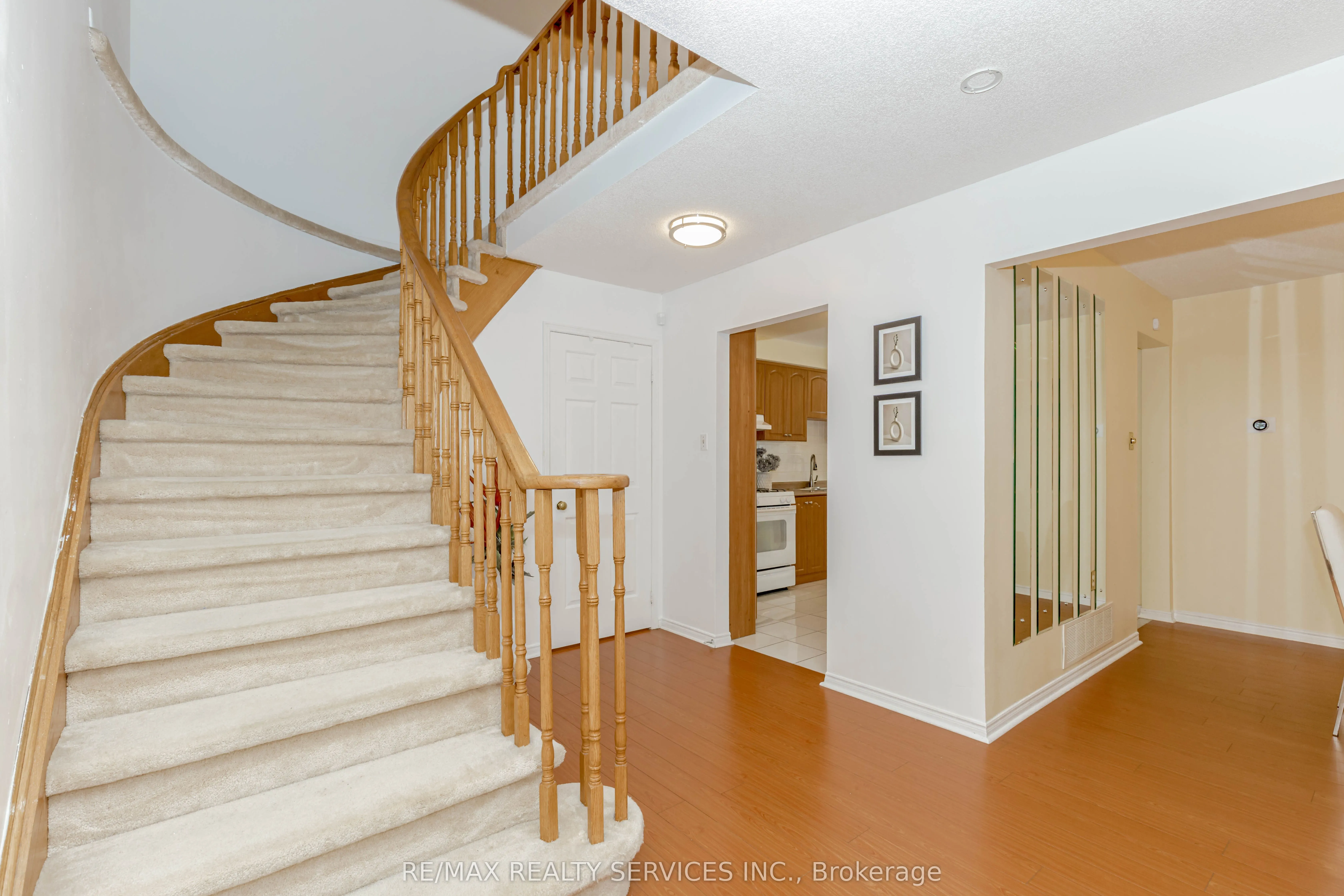5028 Northern Lights Circle