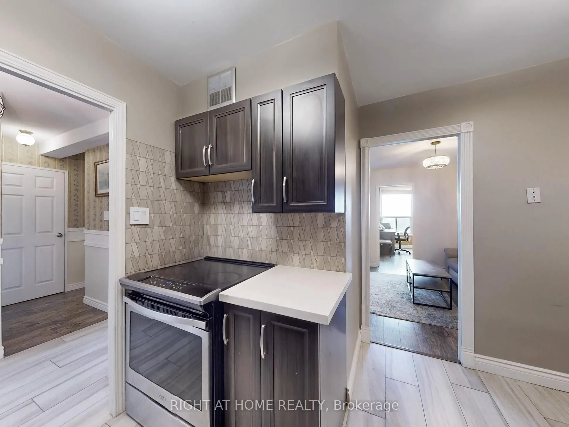 85 Emmett Avenue, #2303