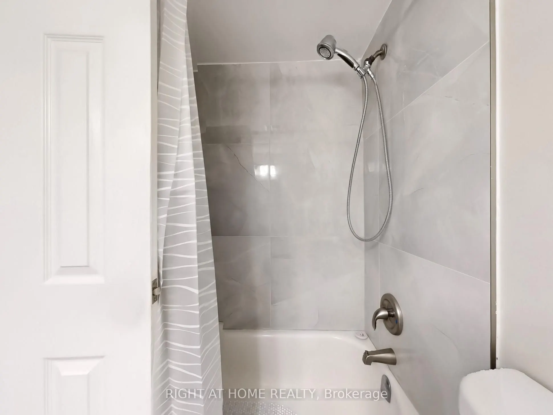 85 Emmett Avenue, #2303