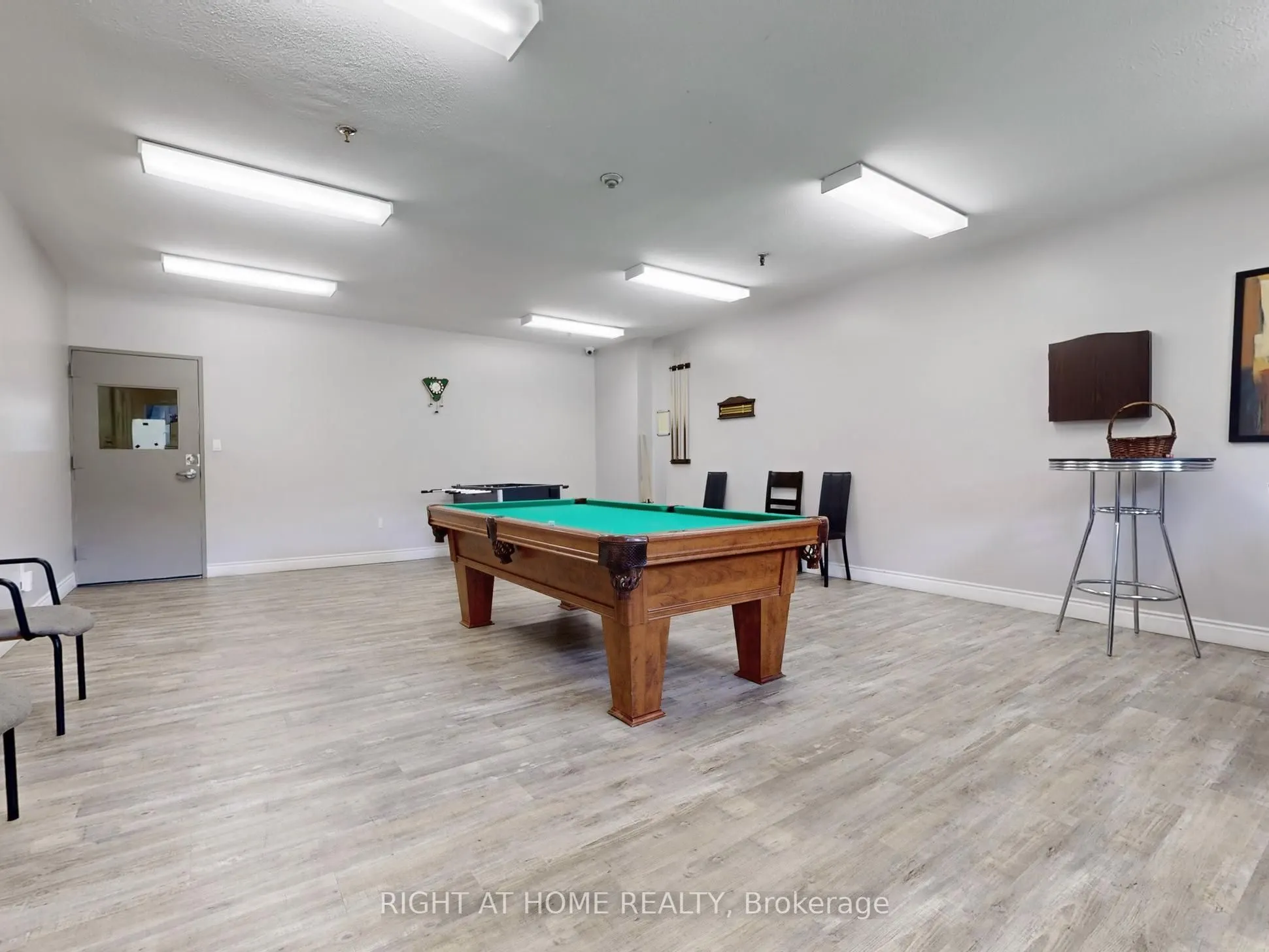 85 Emmett Avenue, #2303
