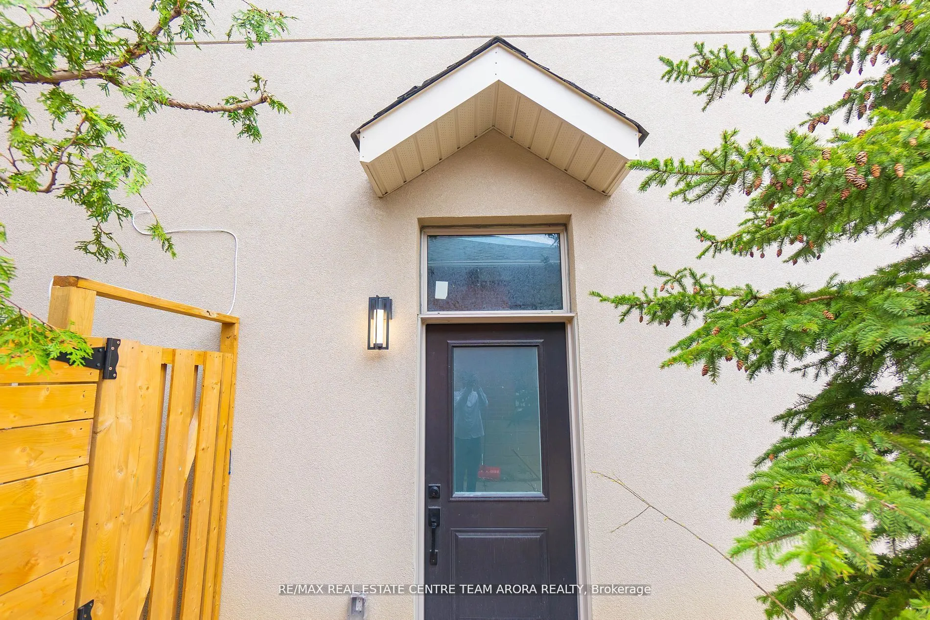 4027 Bloor Street W, #Unit B