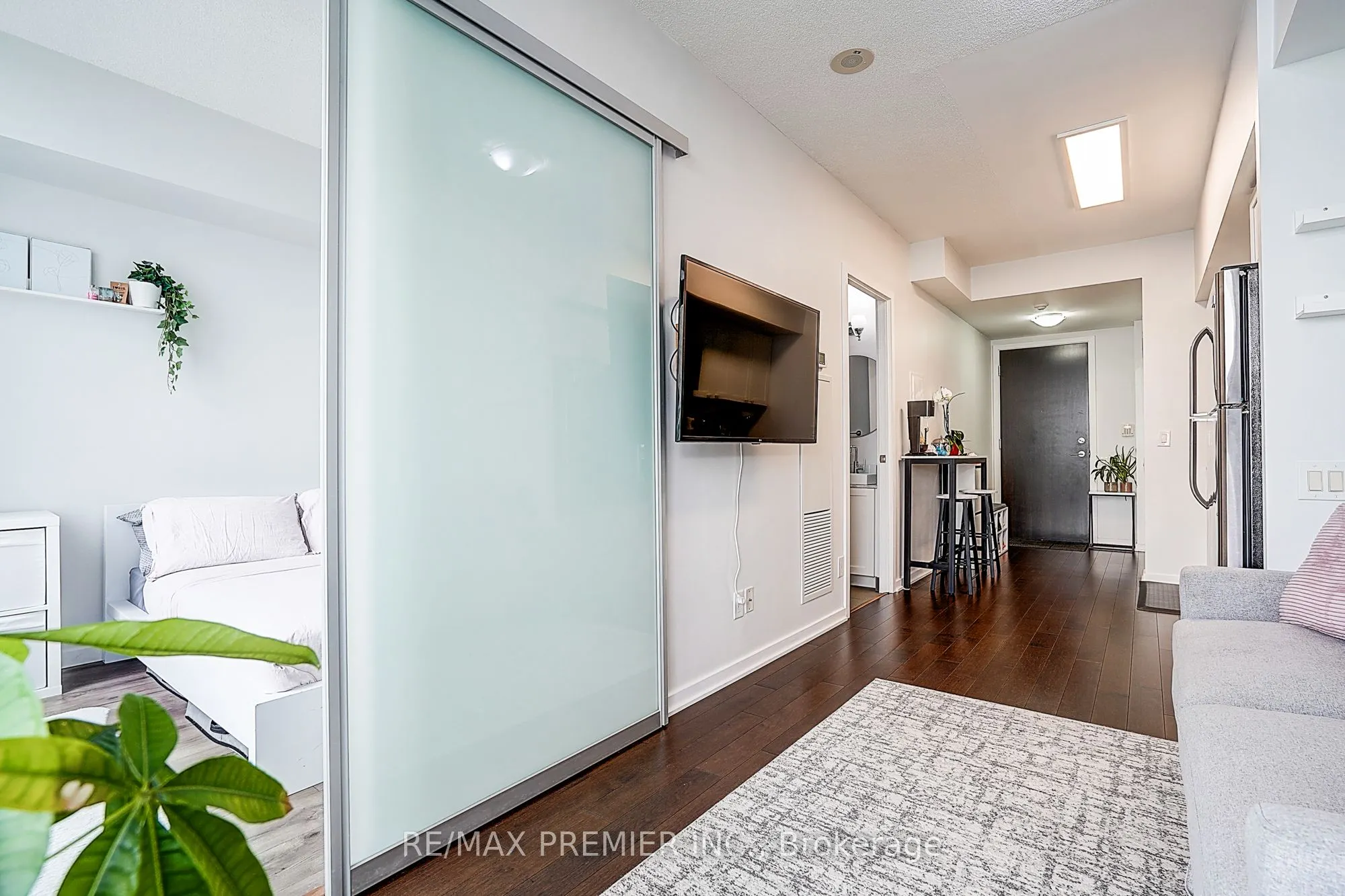 105 The Queensway, #1808