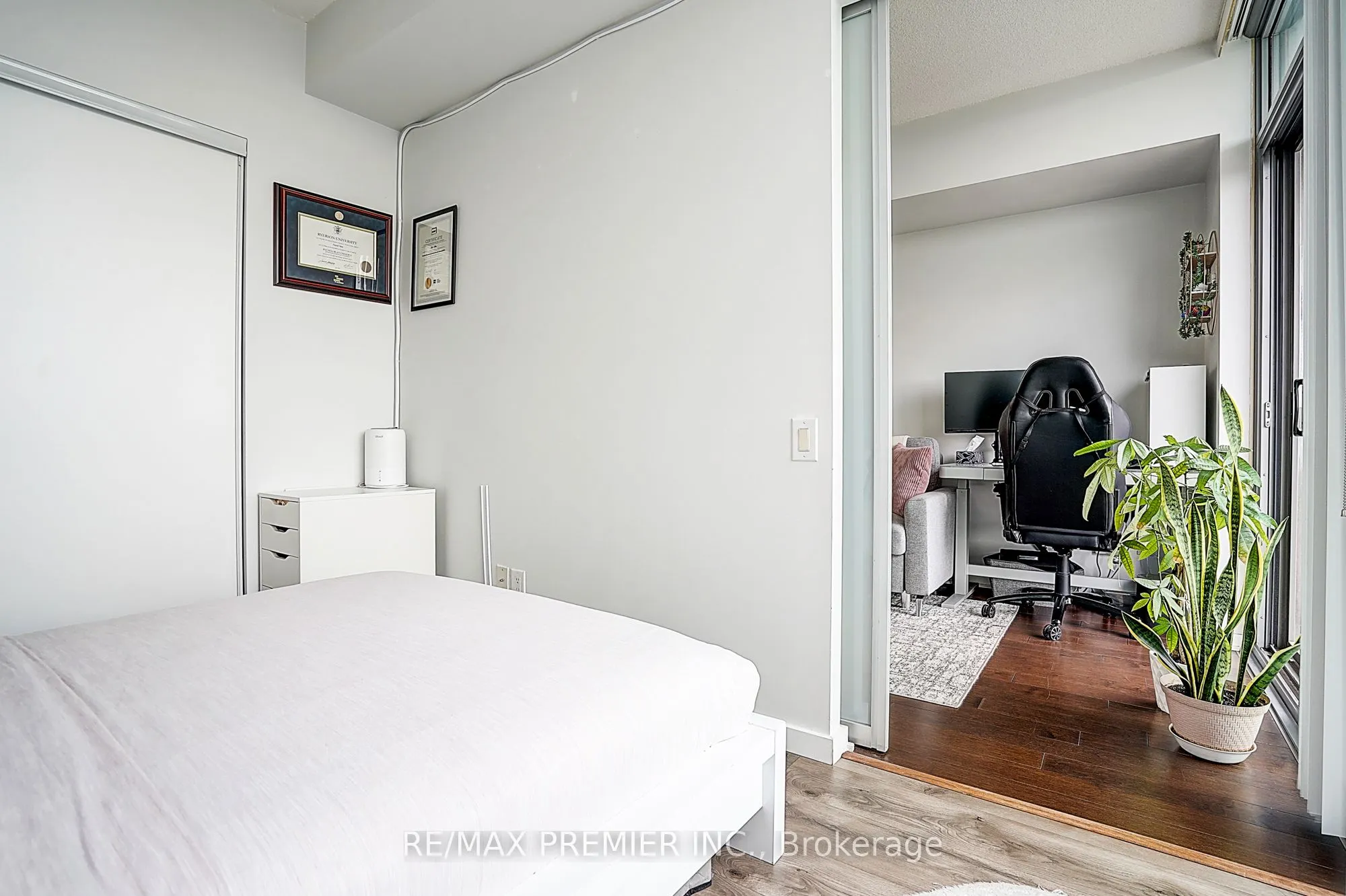 105 The Queensway, #1808
