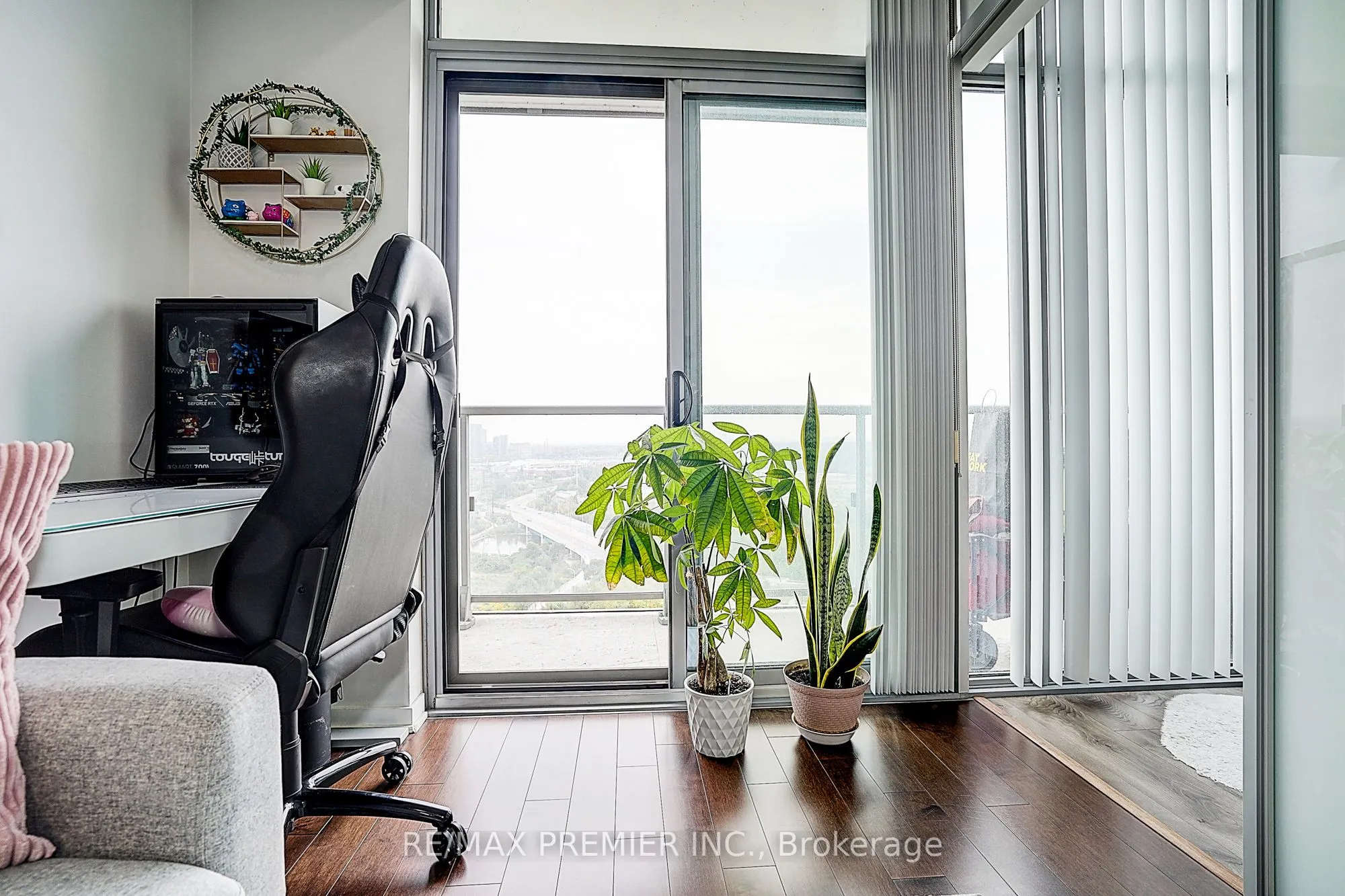 105 The Queensway, #1808