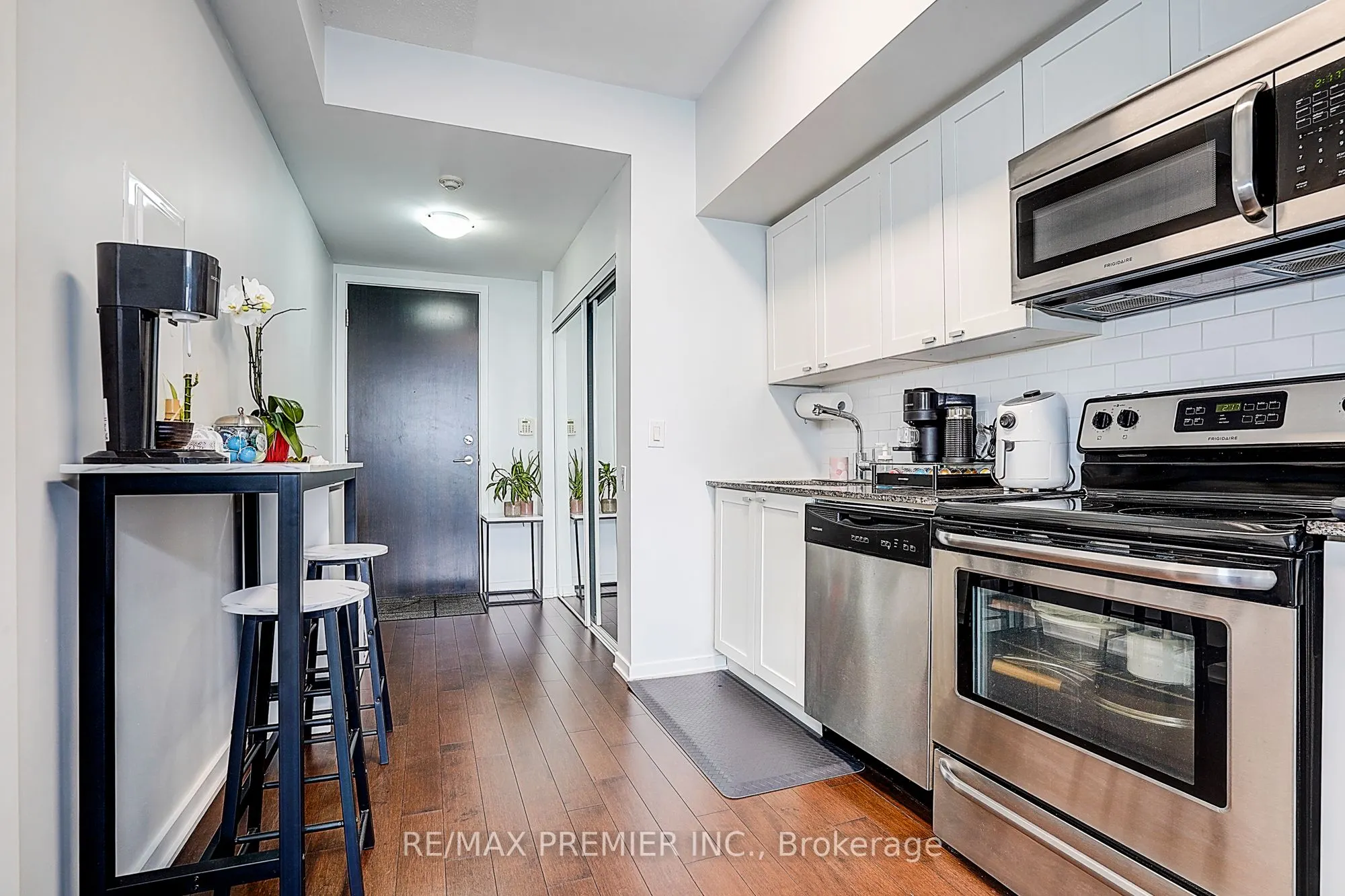 105 The Queensway, #1808