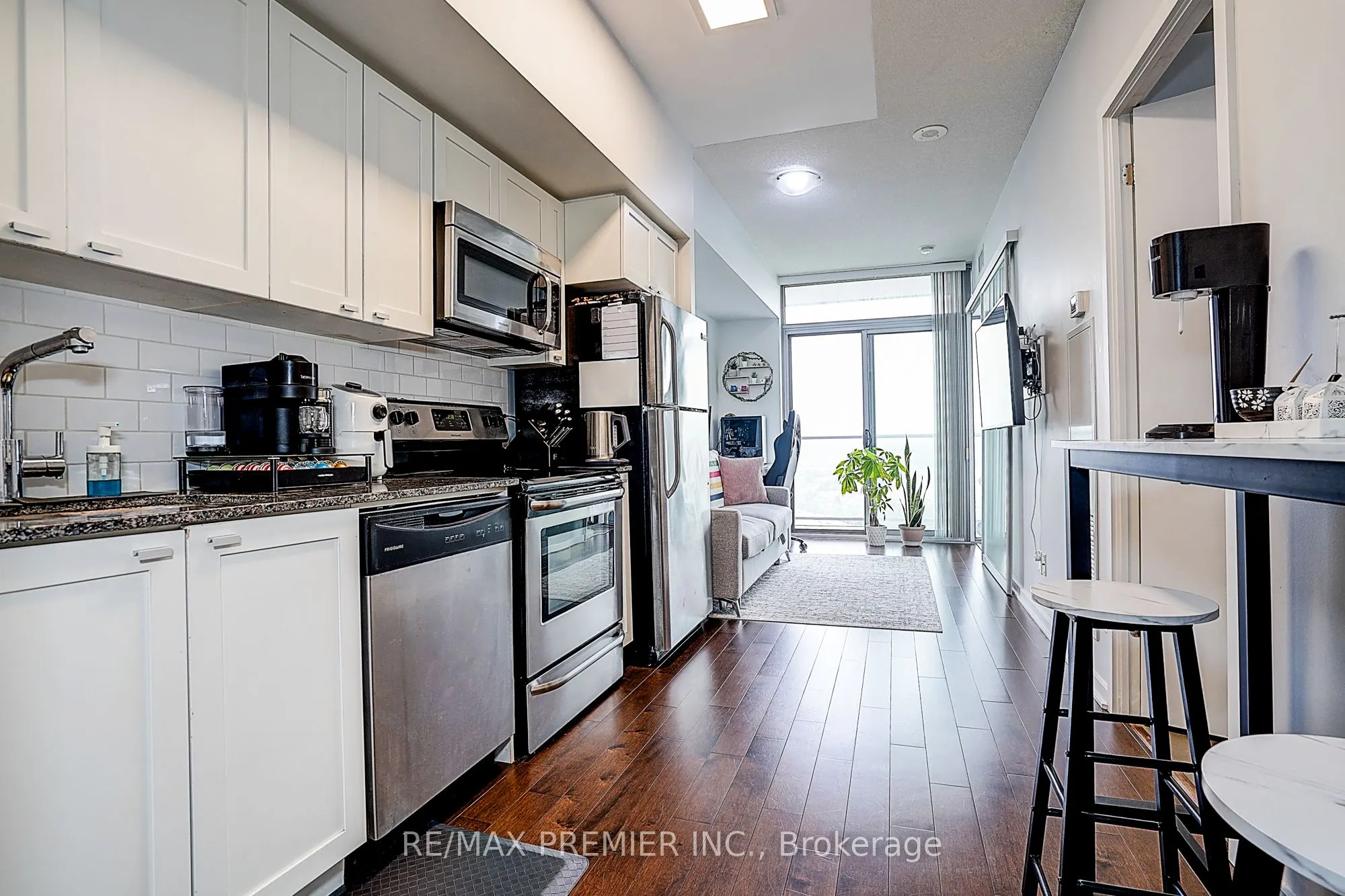 105 The Queensway, #1808