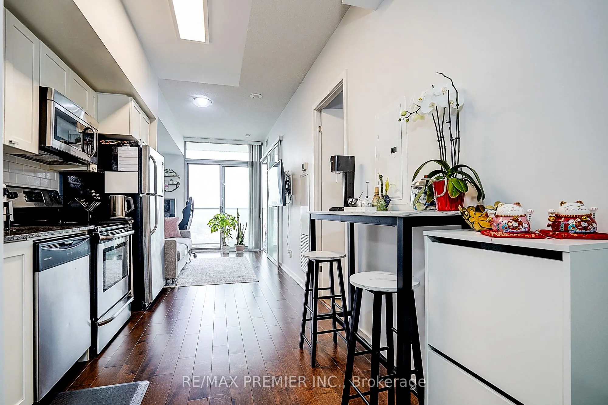 105 The Queensway, #1808
