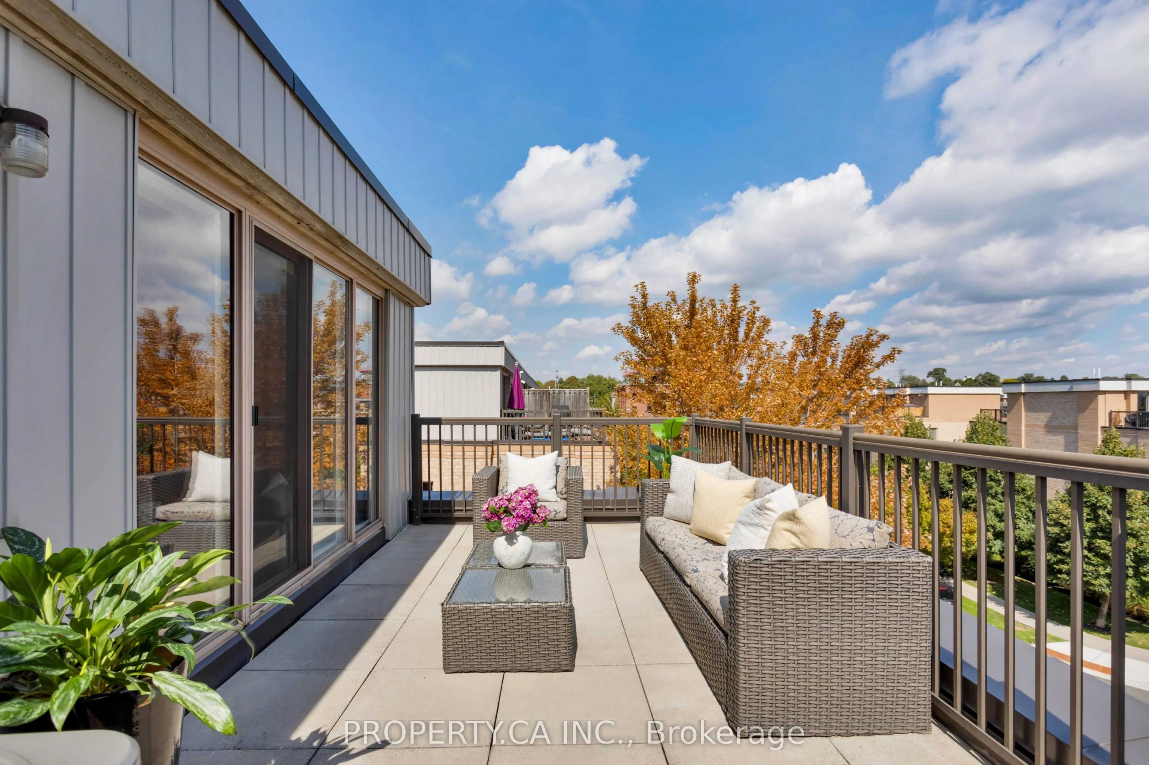 6 Foundry Avenue, #256