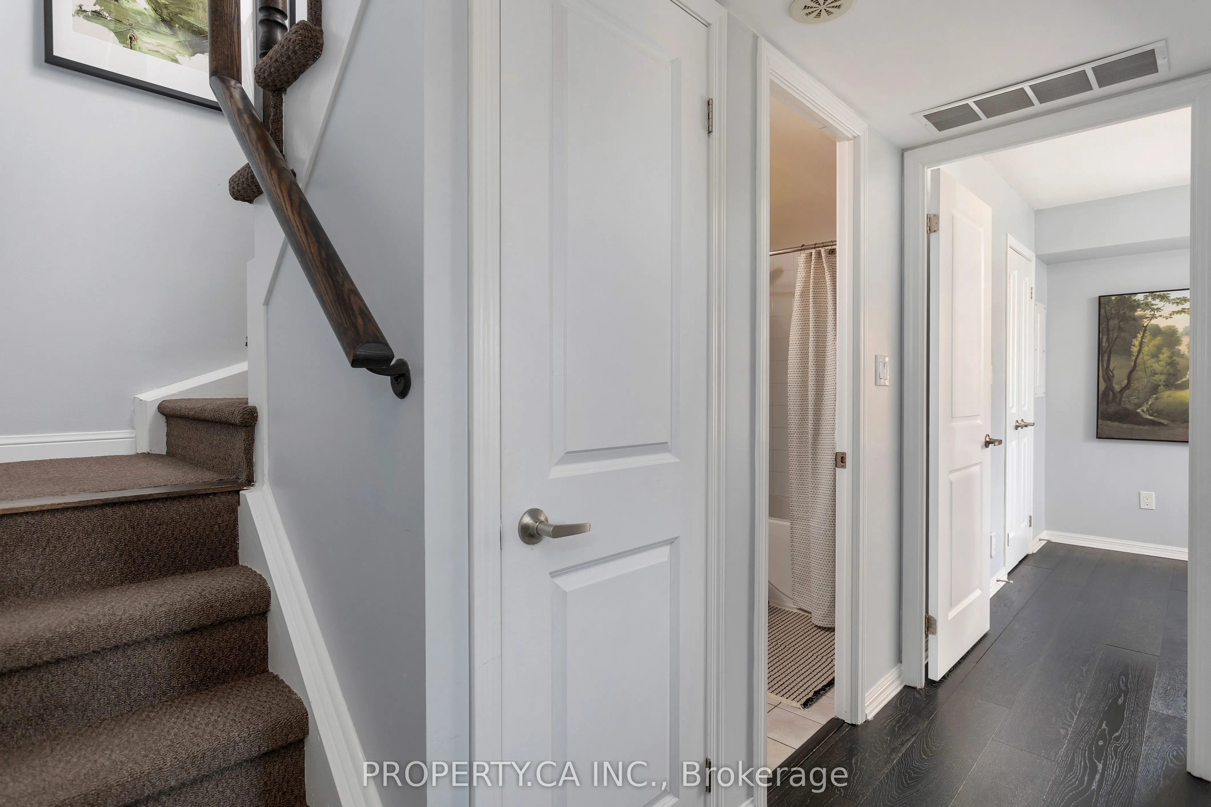 6 Foundry Avenue, #256