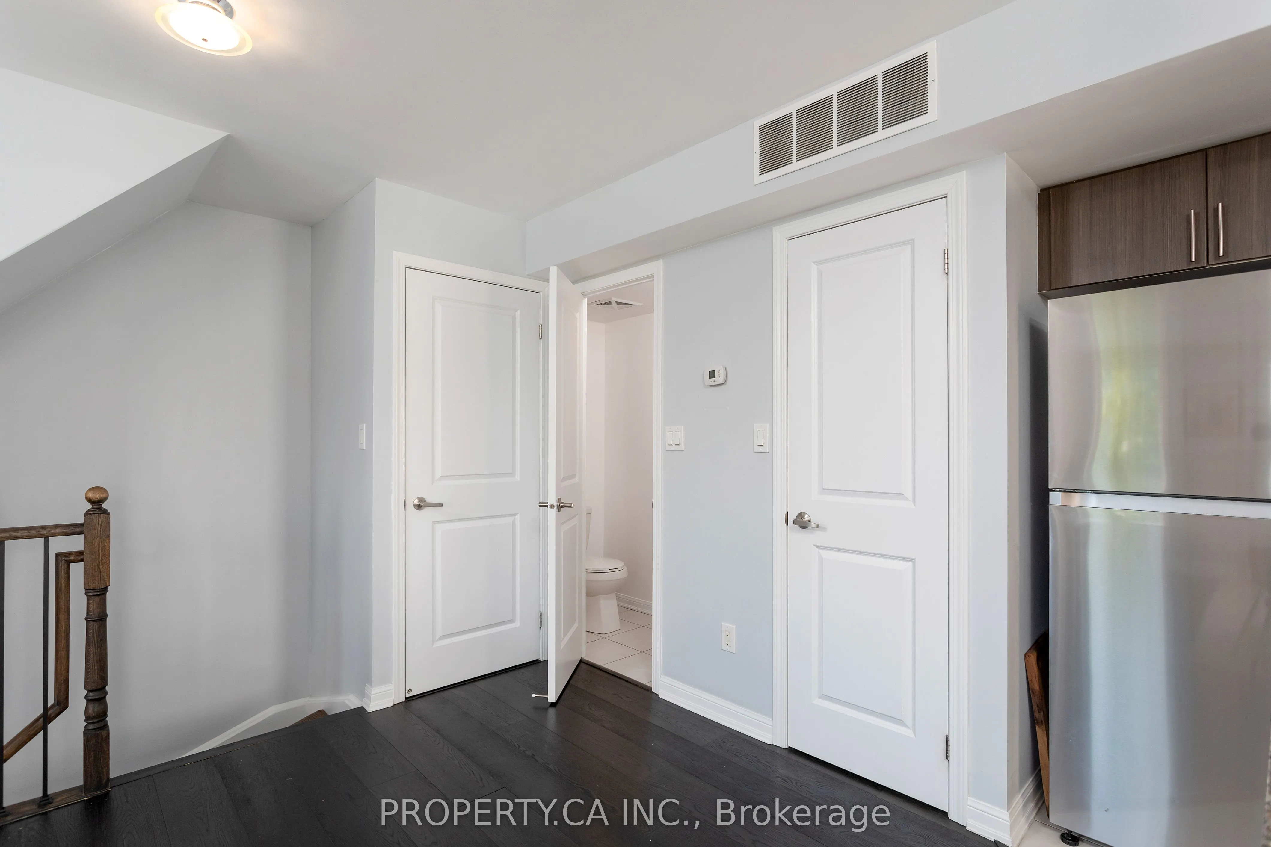 6 Foundry Avenue, #256