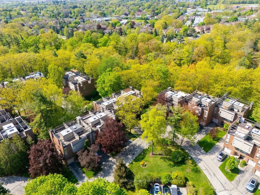 1250 Marlborough Court, #27