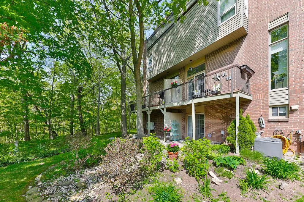 1250 Marlborough Court, #27